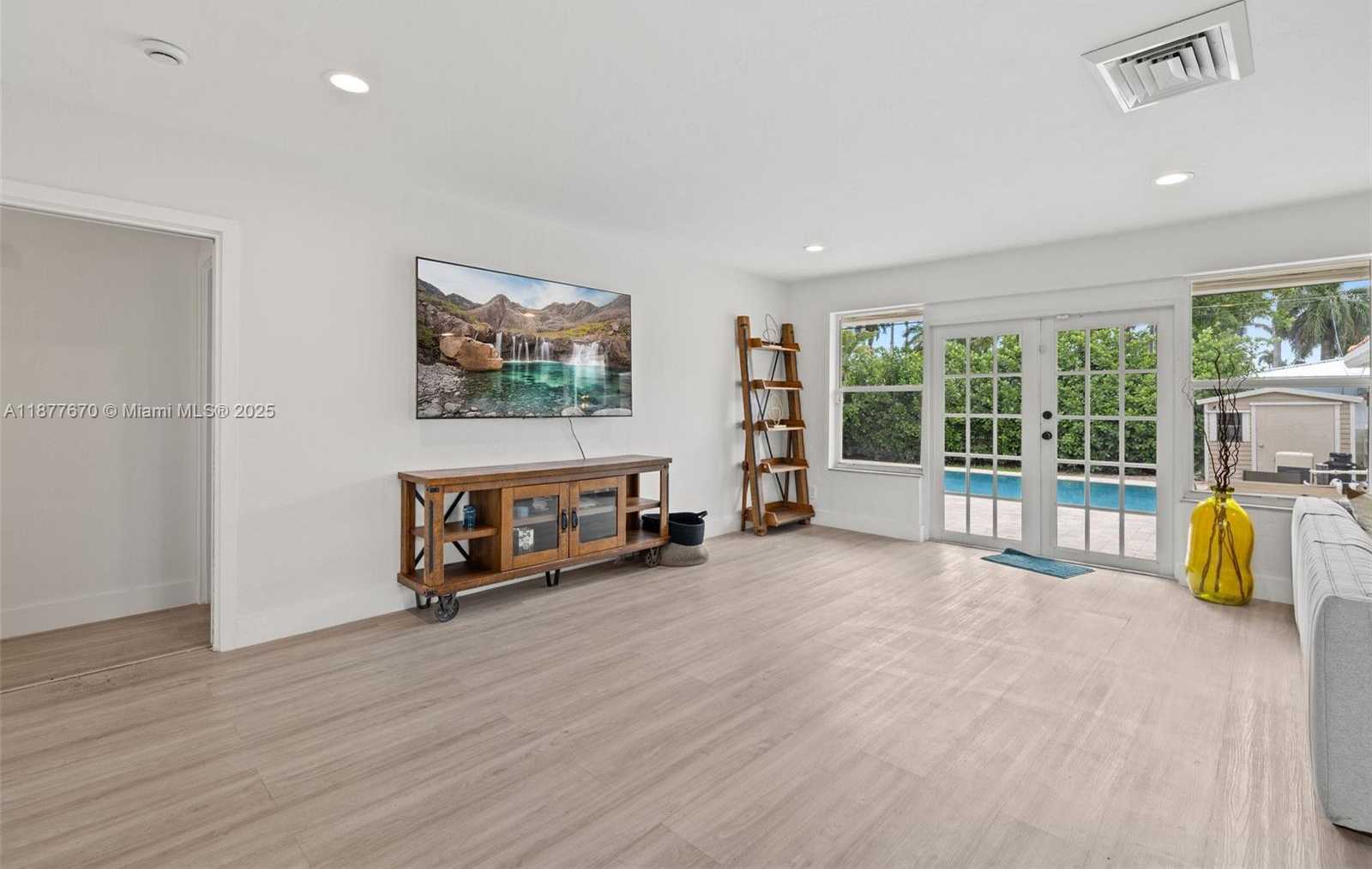 Small Image of 1254 POLK ST, Hollywood Number 15