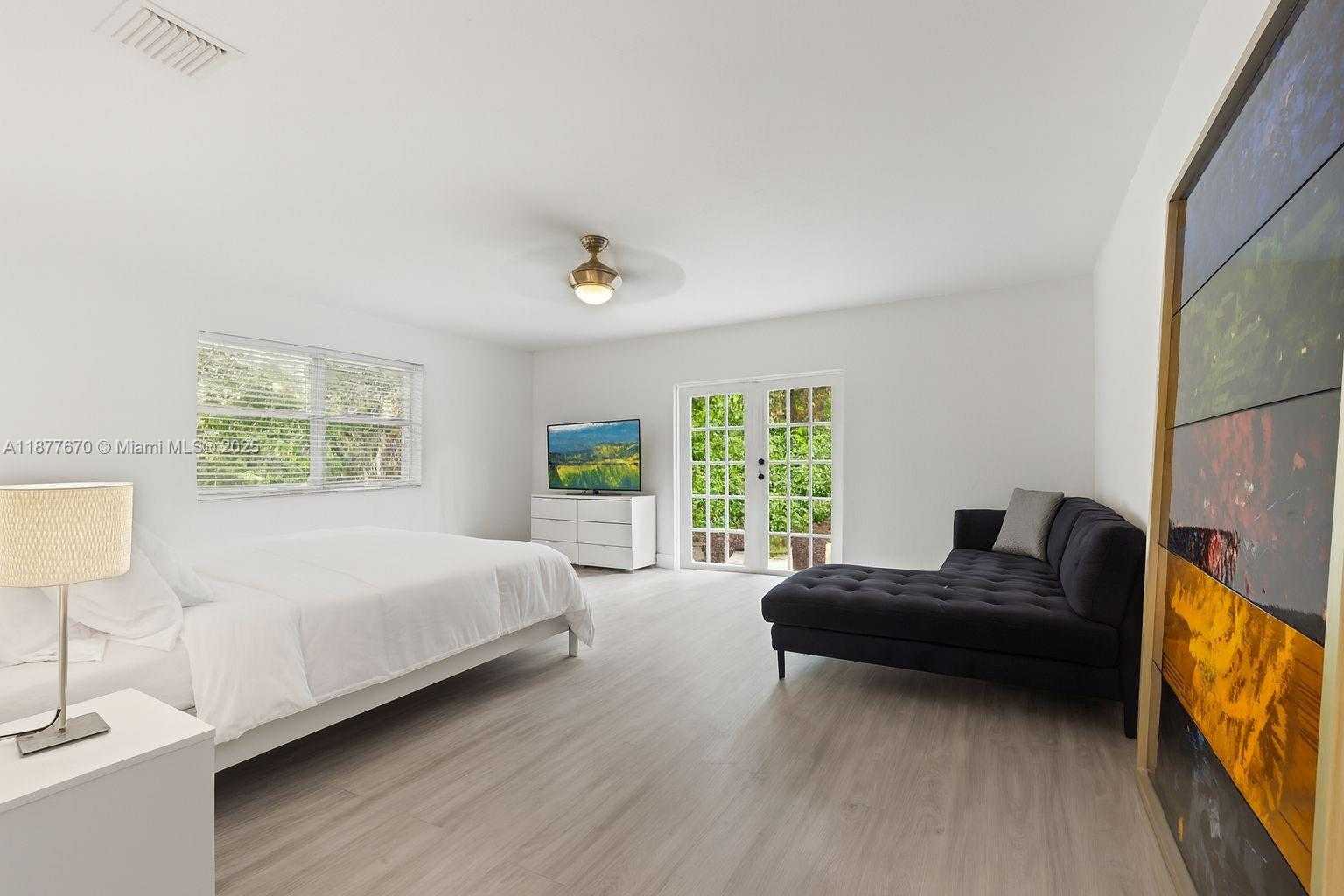 Small Image of 1254 POLK ST, Hollywood Number 21