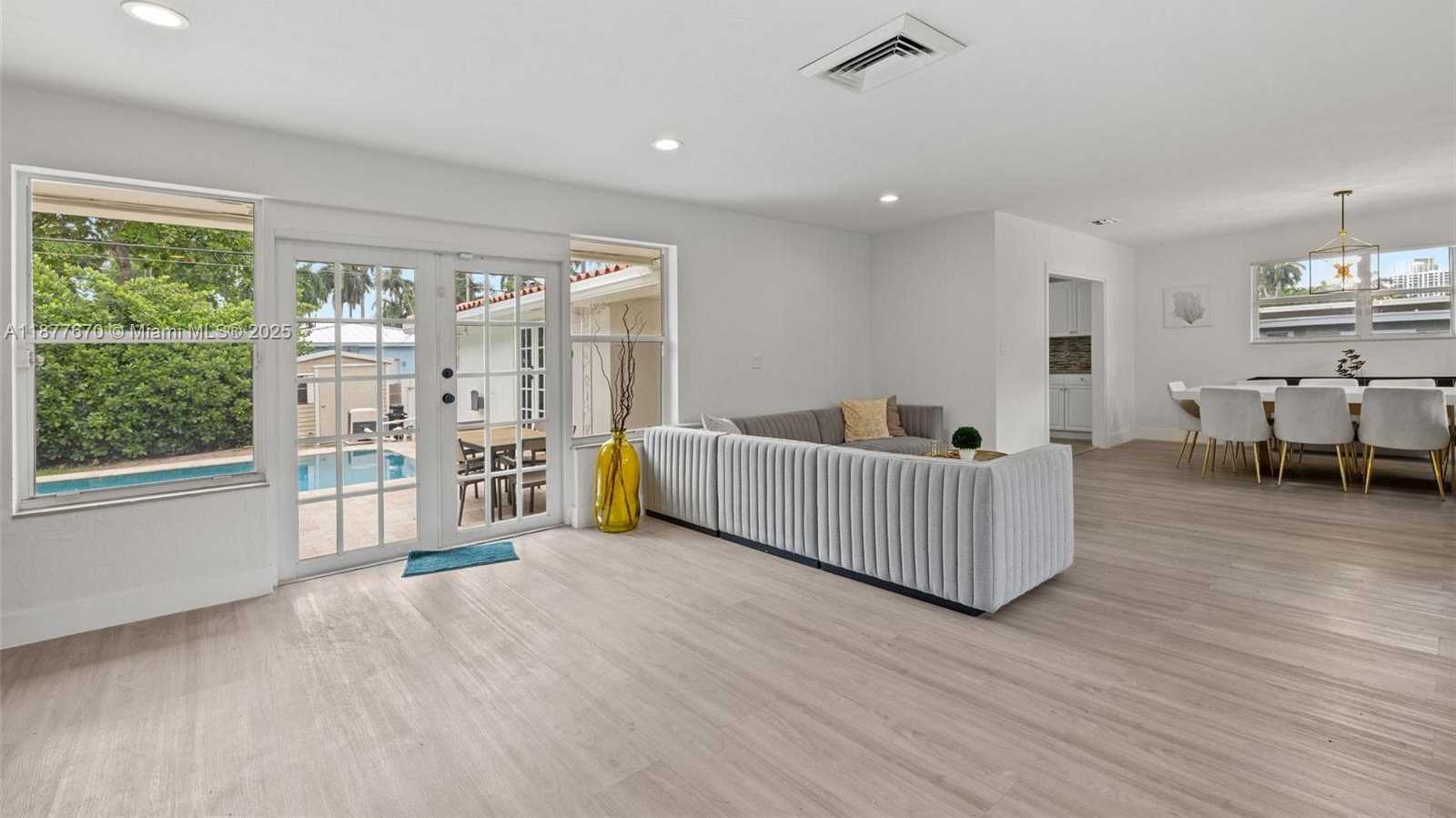 Small Image of 1254 POLK ST, Hollywood Number 3