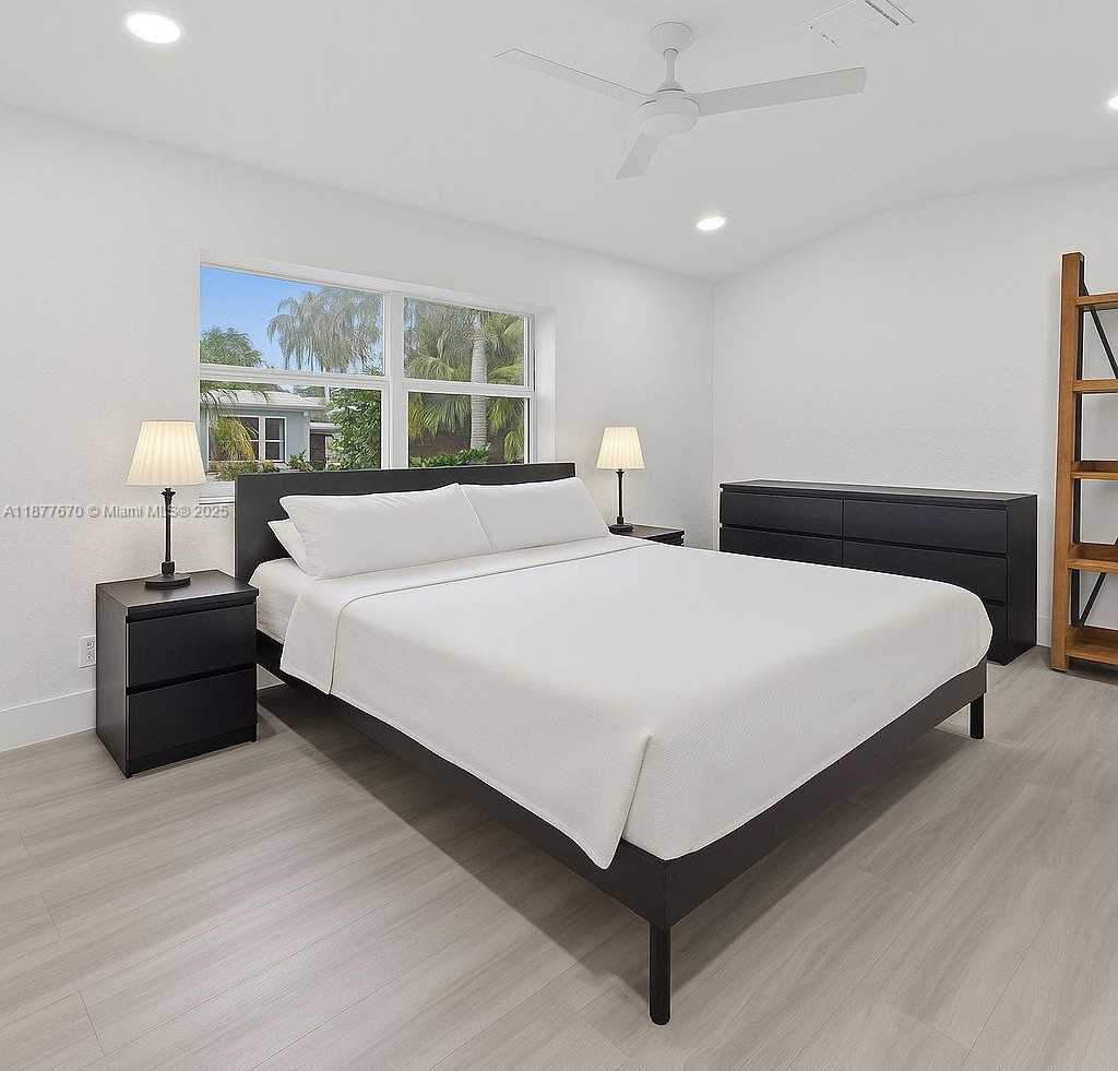 Small Image of 1254 POLK ST, Hollywood Number 9