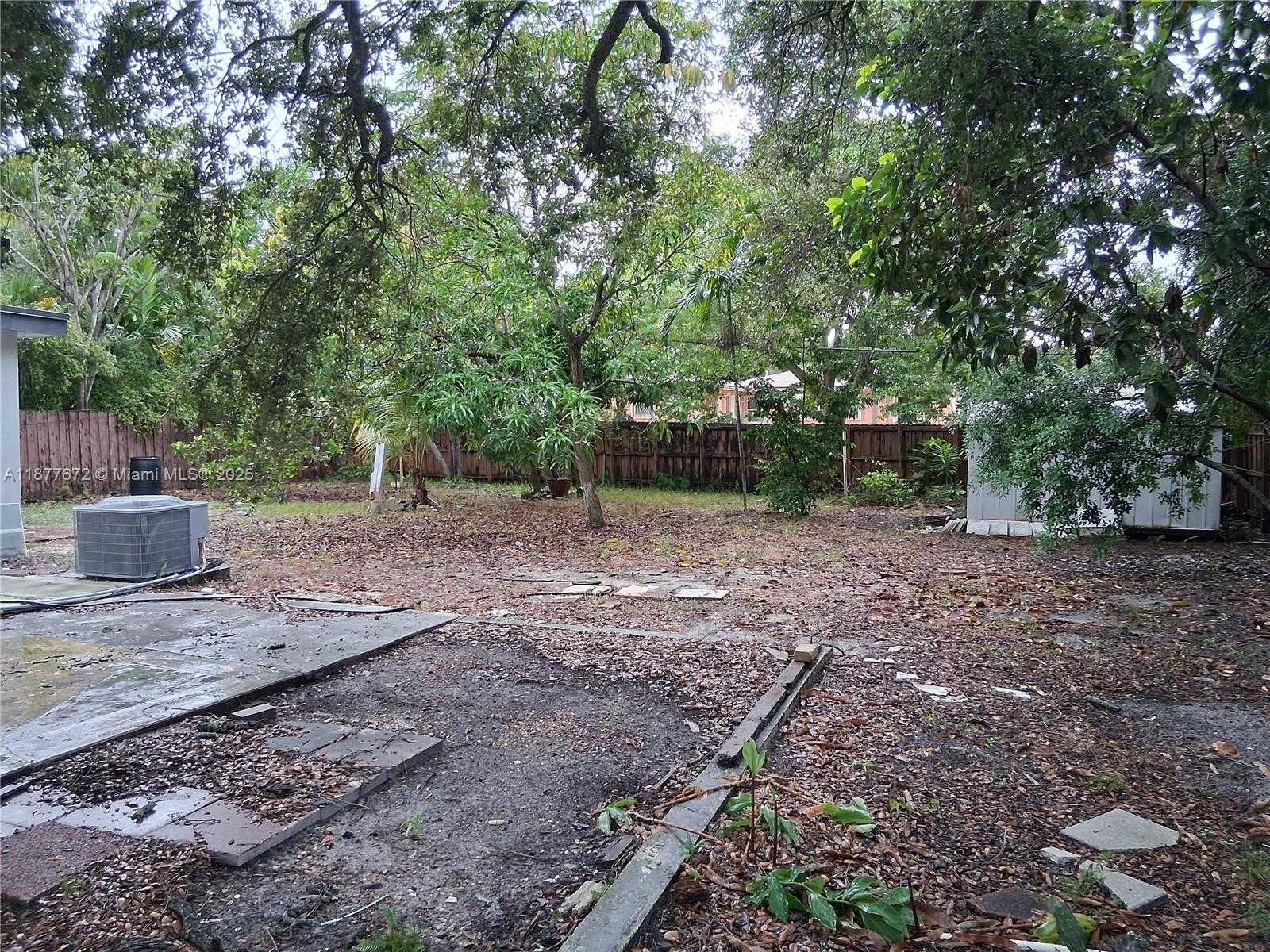 Small Image of 1535 NORTH EAST 139 ST #Home, North Miami Number 12