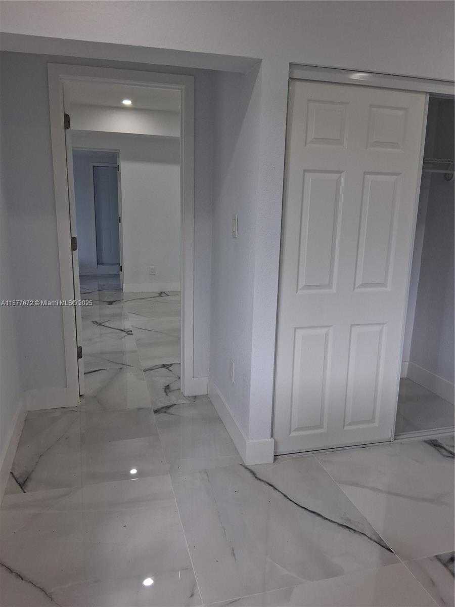 Small Image of 1535 NORTH EAST 139 ST #Home, North Miami Number 7