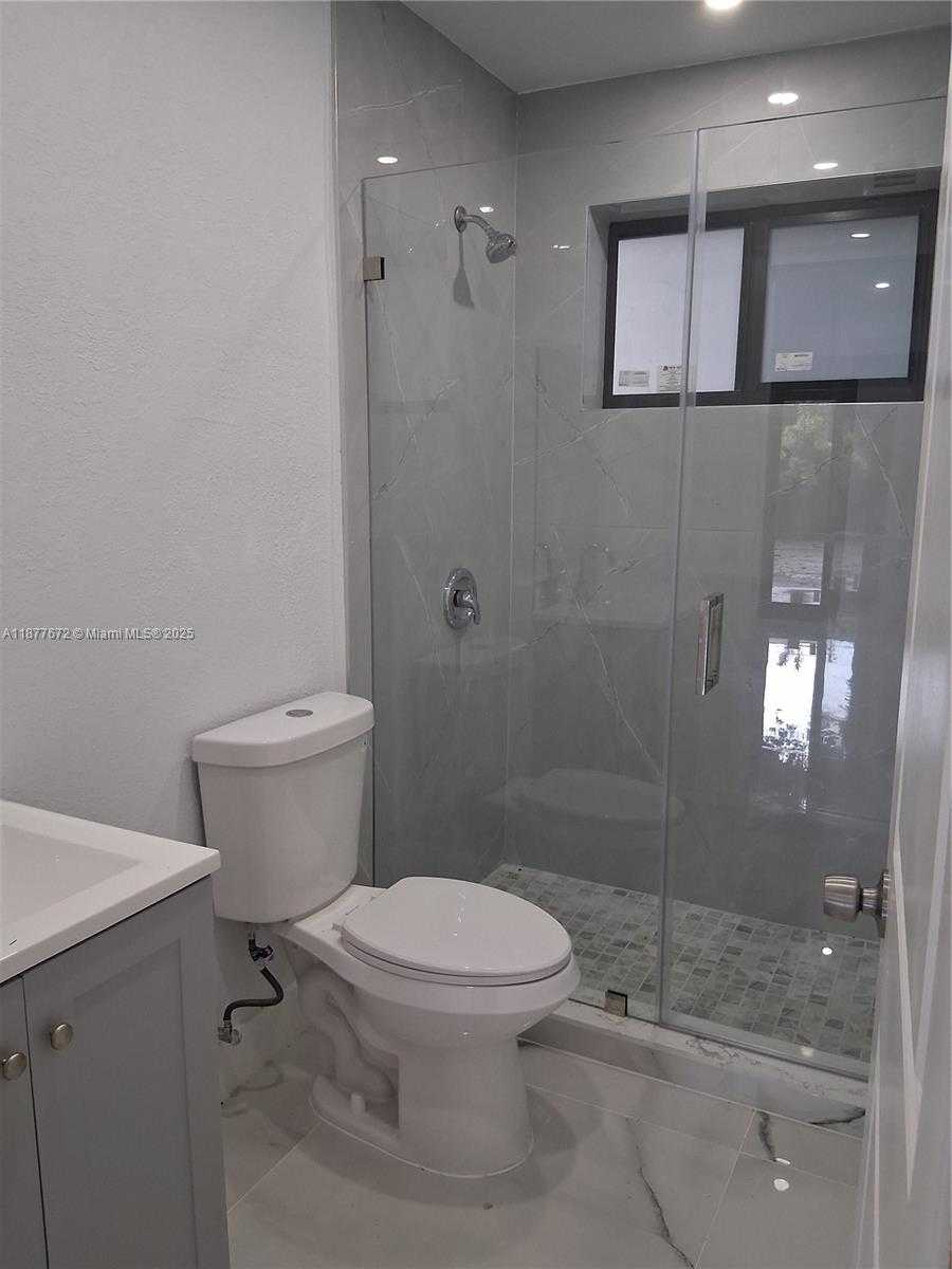 Small Image of 1535 NORTH EAST 139 ST #Home, North Miami Number 9
