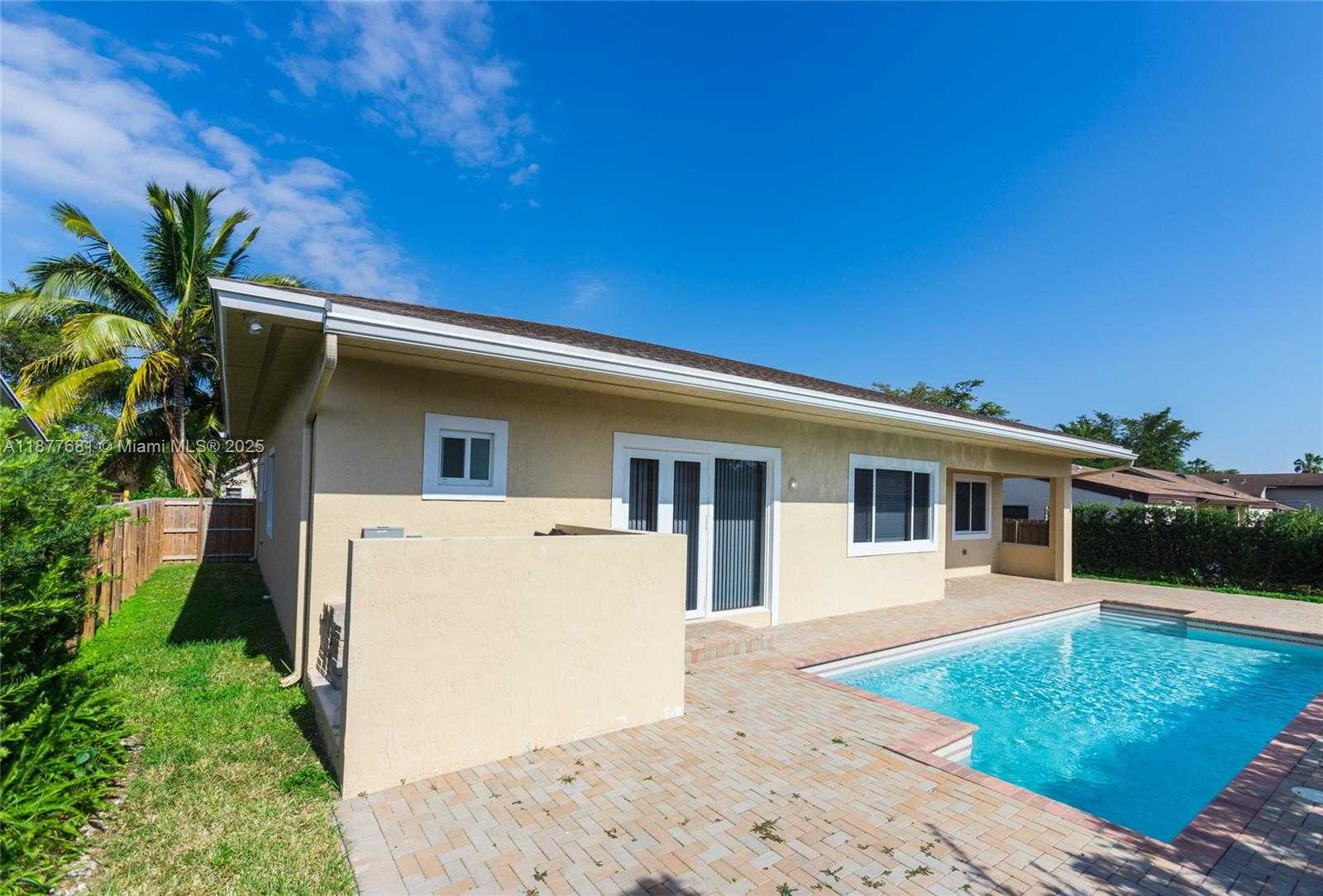 Small Image of 13454 SOUTH WEST 91ST TER, Miami Number 12