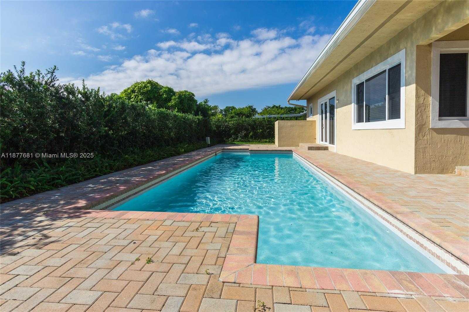 Small Image of 13454 SOUTH WEST 91ST TER, Miami Number 14