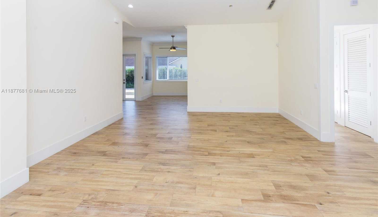 Small Image of 13454 SOUTH WEST 91ST TER, Miami Number 17