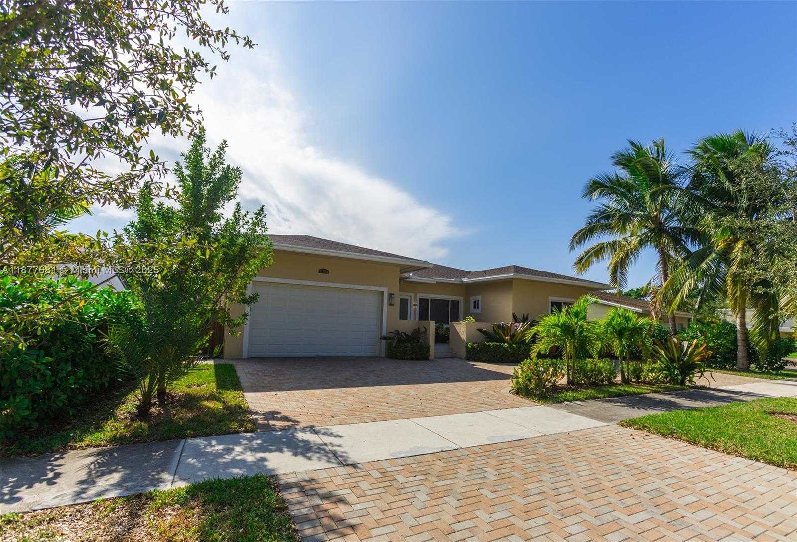 Small Image of 13454 SOUTH WEST 91ST TER, Miami Number 2