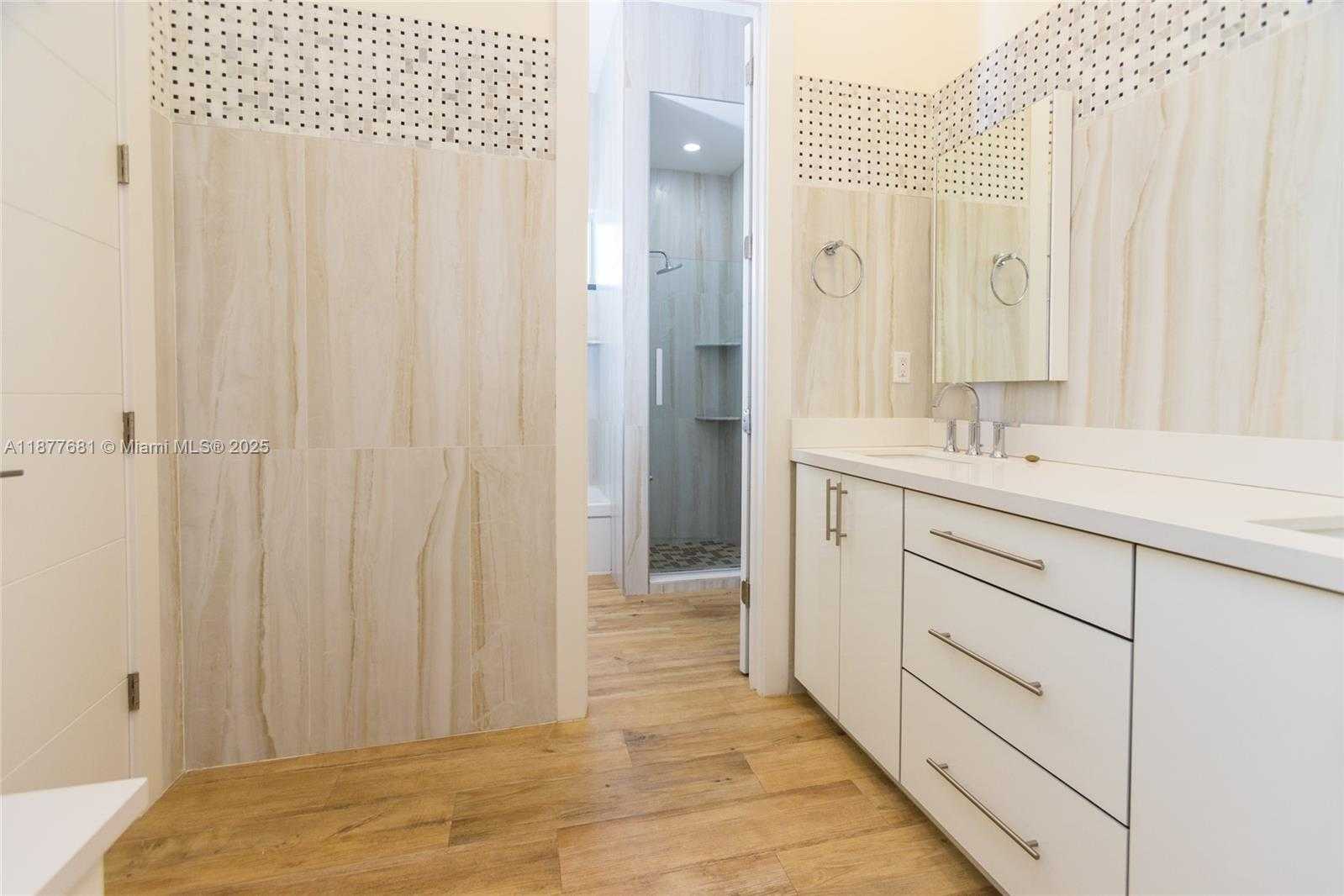 Small Image of 13454 SOUTH WEST 91ST TER, Miami Number 20