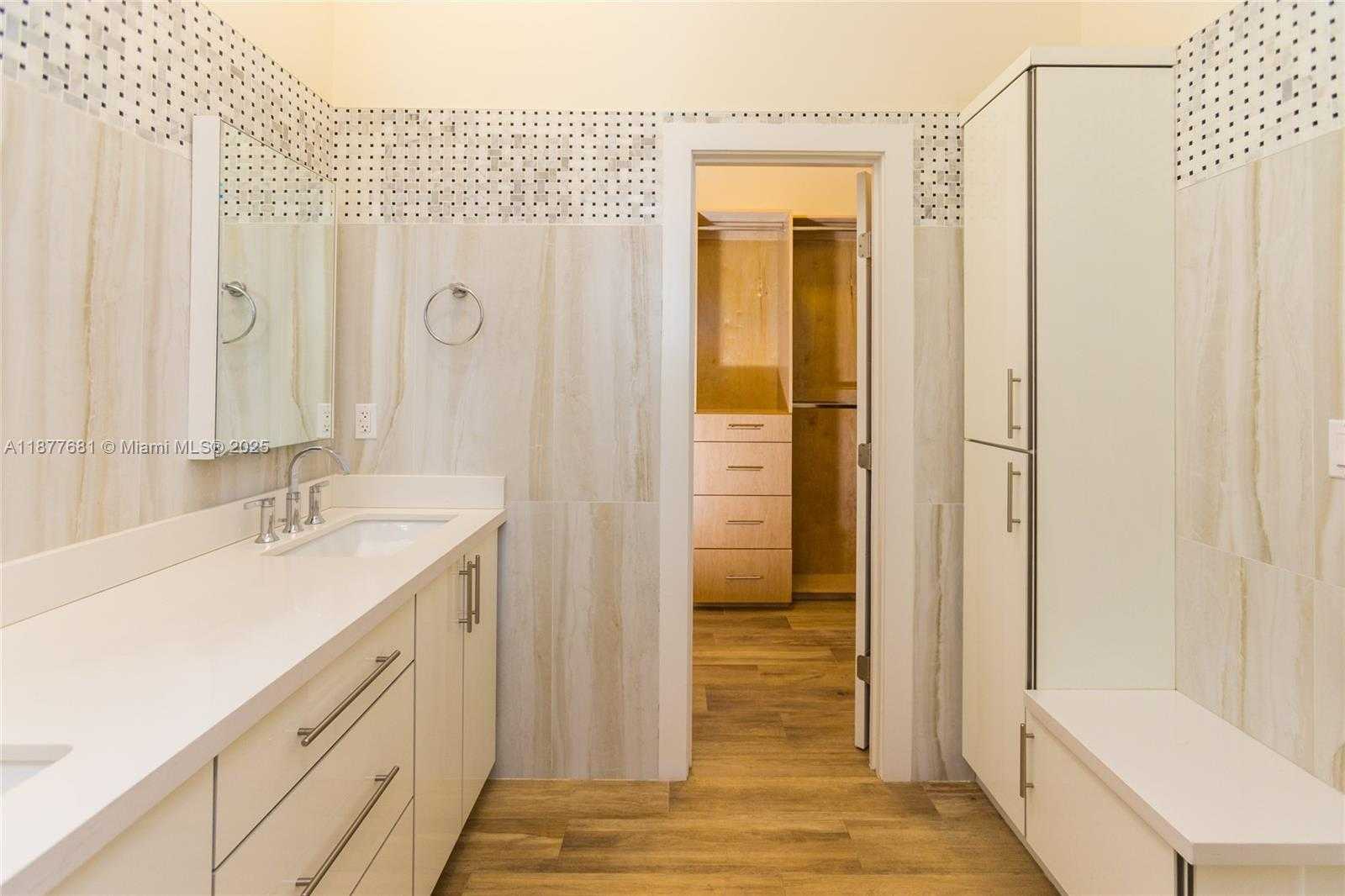 Small Image of 13454 SOUTH WEST 91ST TER, Miami Number 21