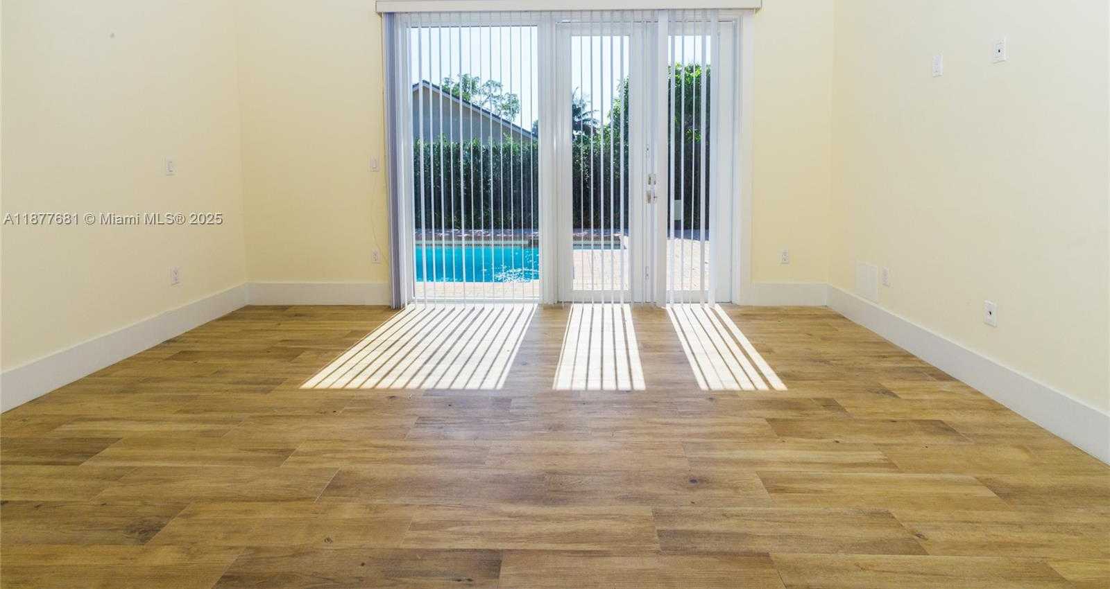 Small Image of 13454 SOUTH WEST 91ST TER, Miami Number 24