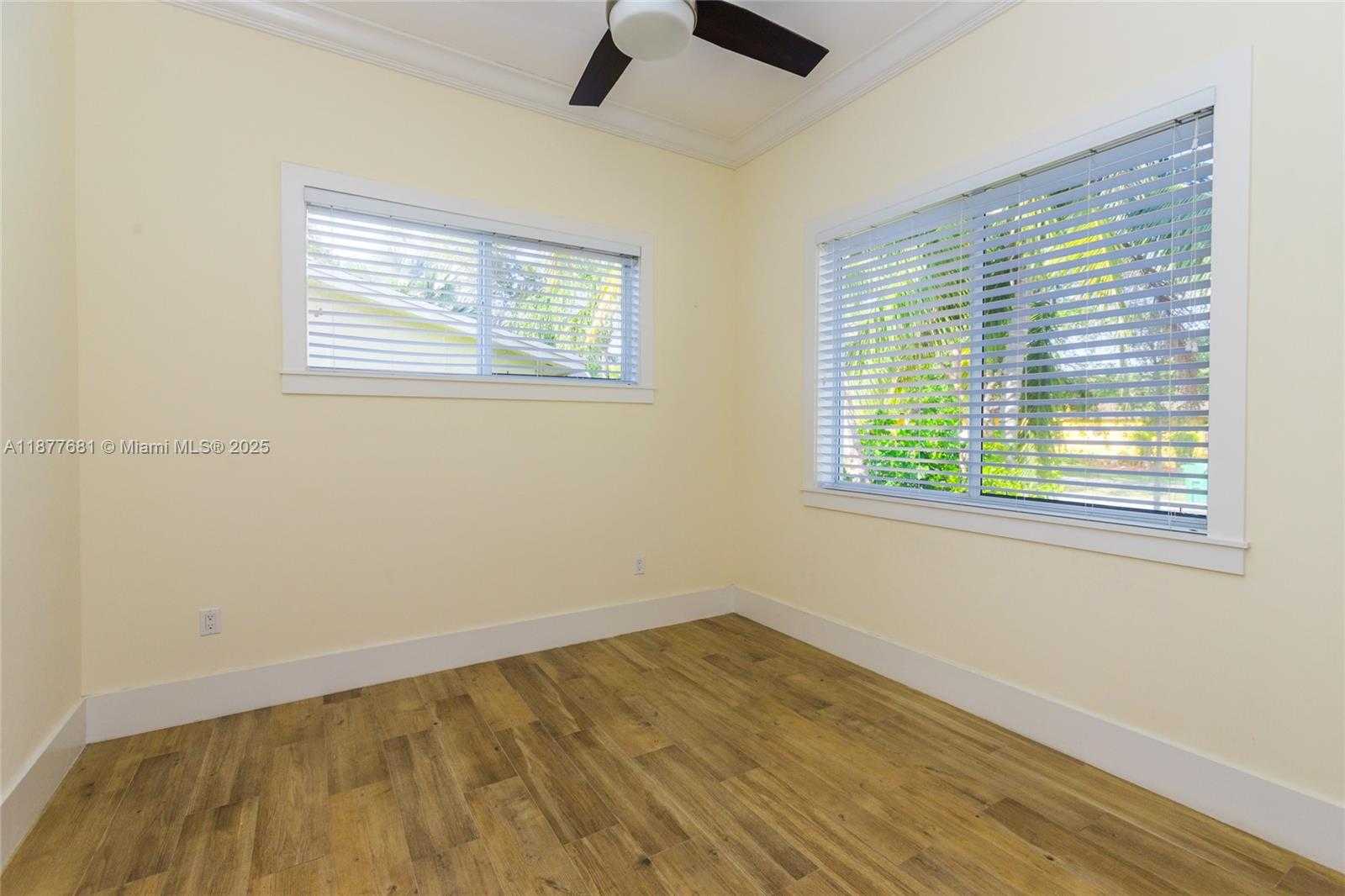 Small Image of 13454 SOUTH WEST 91ST TER, Miami Number 32