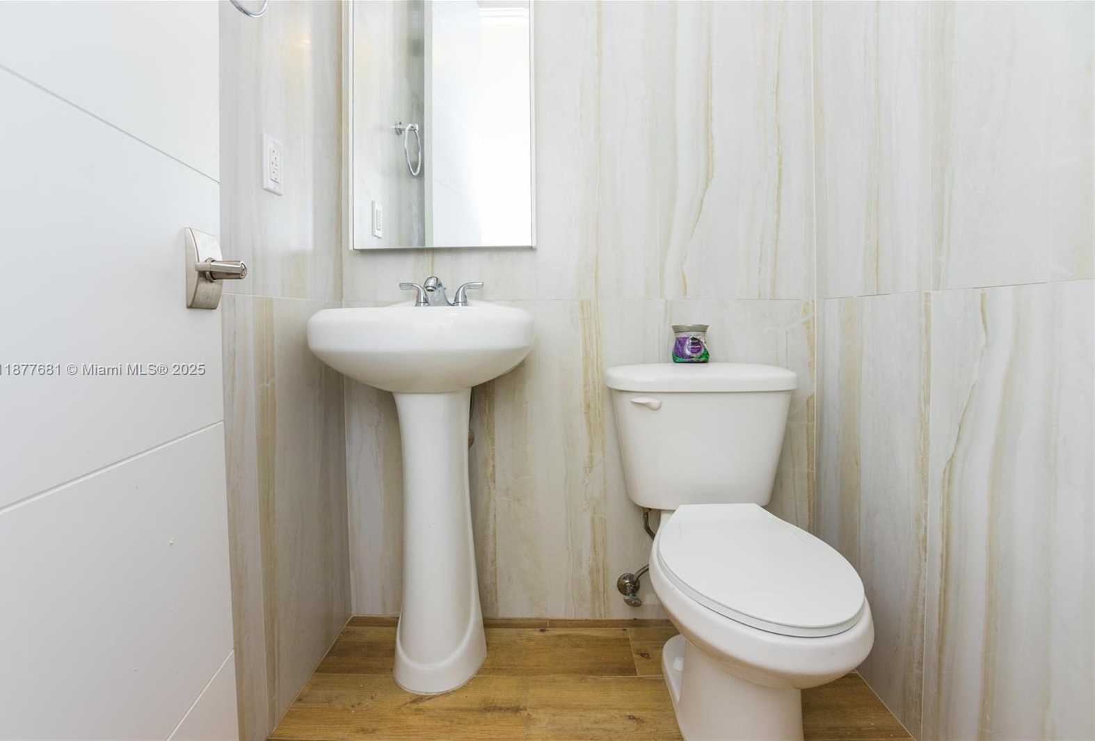Small Image of 13454 SOUTH WEST 91ST TER, Miami Number 34