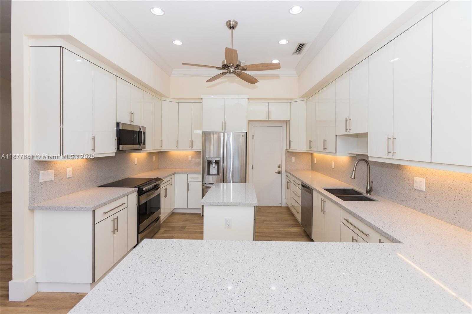 Small Image of 13454 SOUTH WEST 91ST TER, Miami Number 40