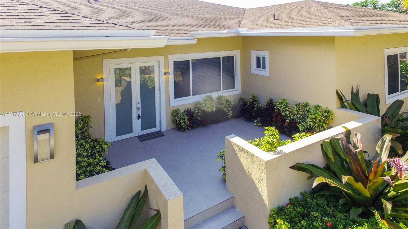 Small Image of 13454 SOUTH WEST 91ST TER, Miami Number 6