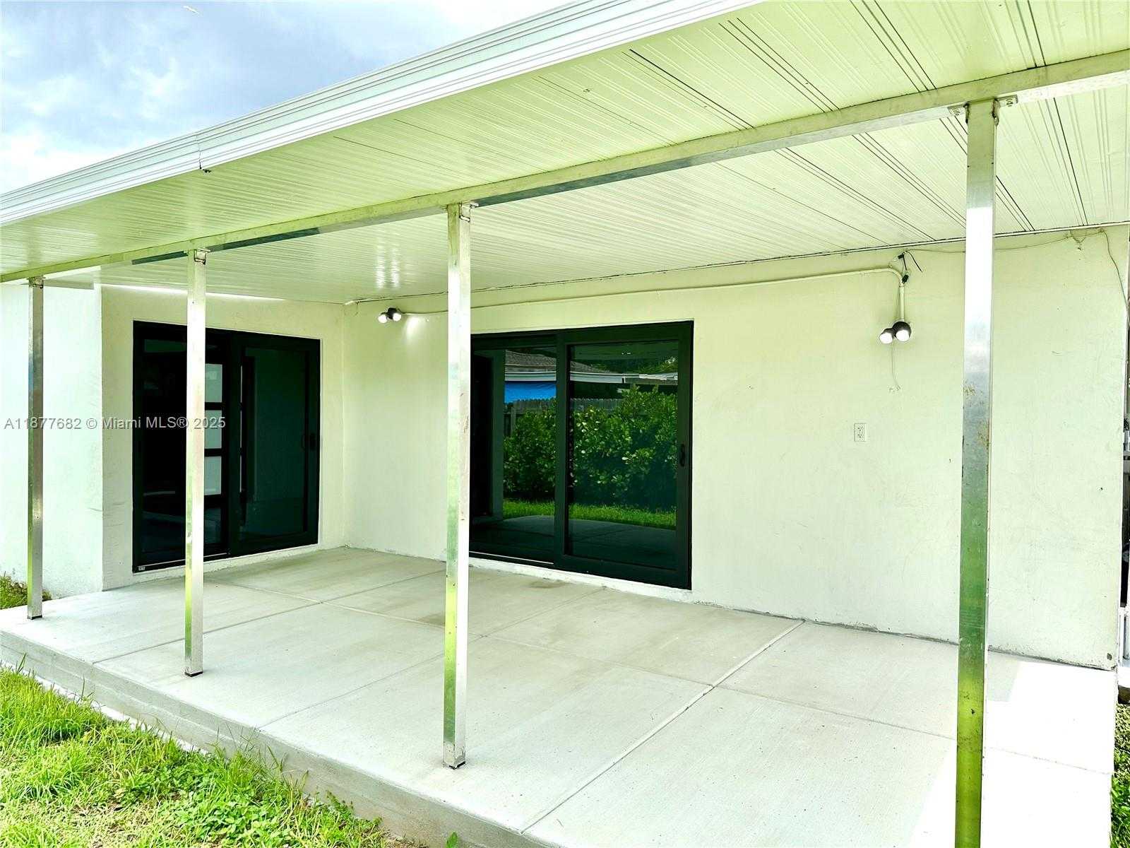 Small Image of 7464 SOUTH WEST 21ST ST, Miami Number 15