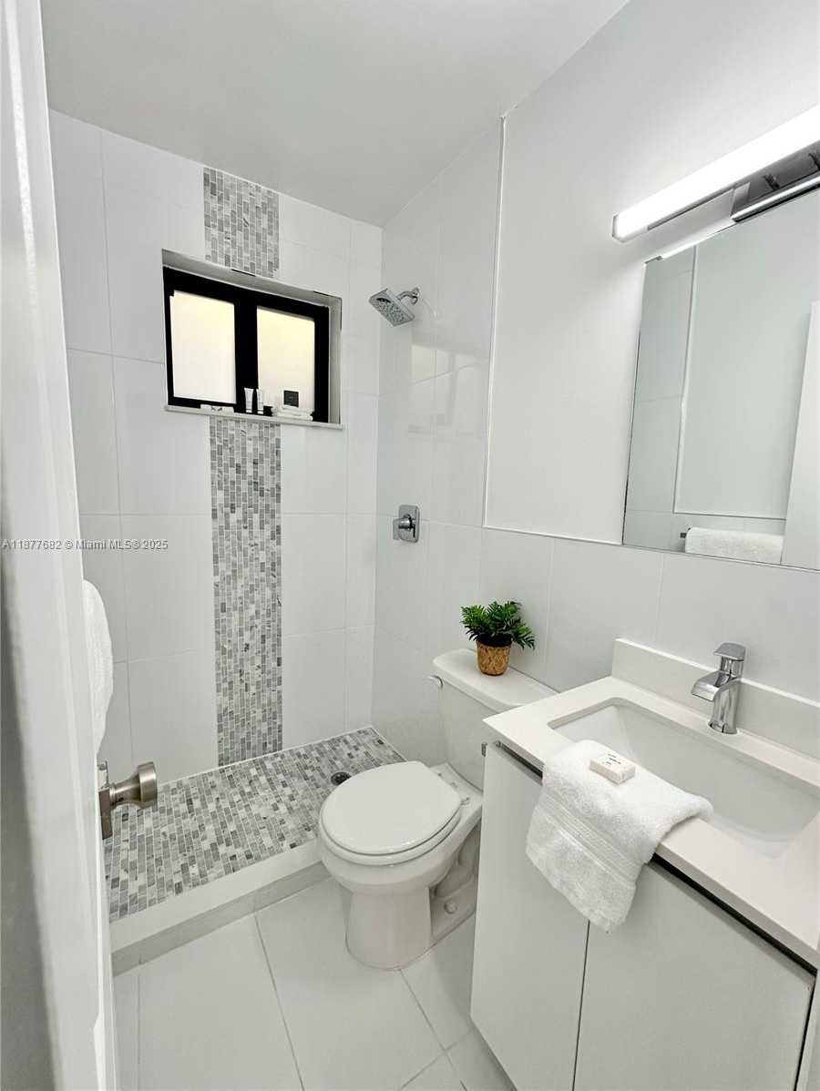 Small Image of 7464 SOUTH WEST 21ST ST, Miami Number 8