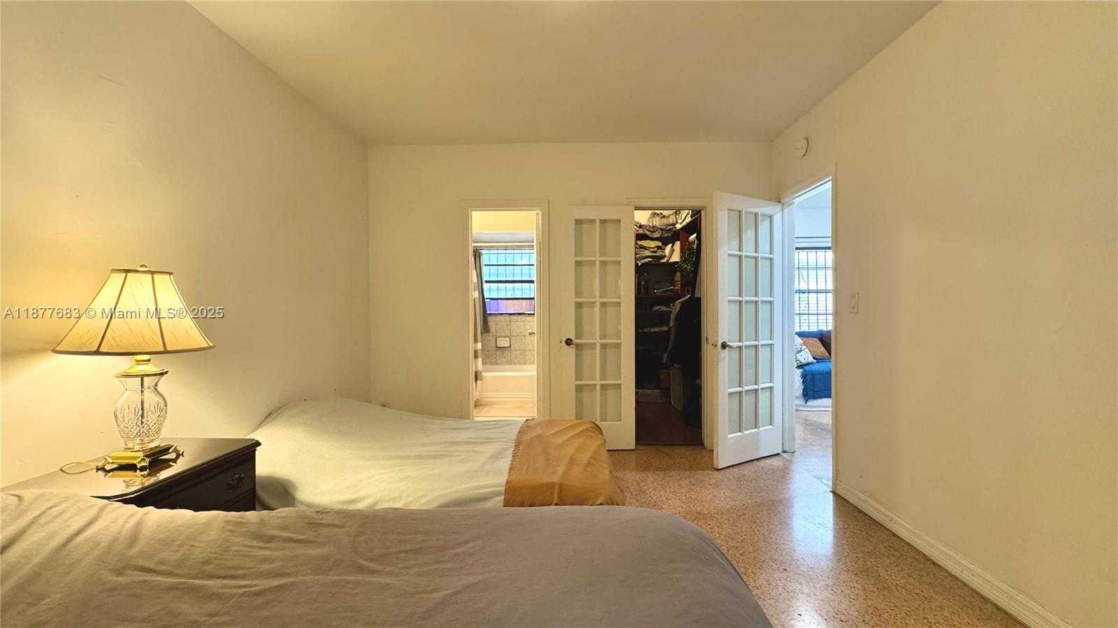 Small Image of 2243 CALAIS DR #3, Miami Beach Number 11
