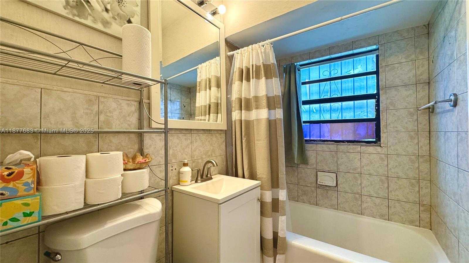 Small Image of 2243 CALAIS DR #3, Miami Beach Number 13