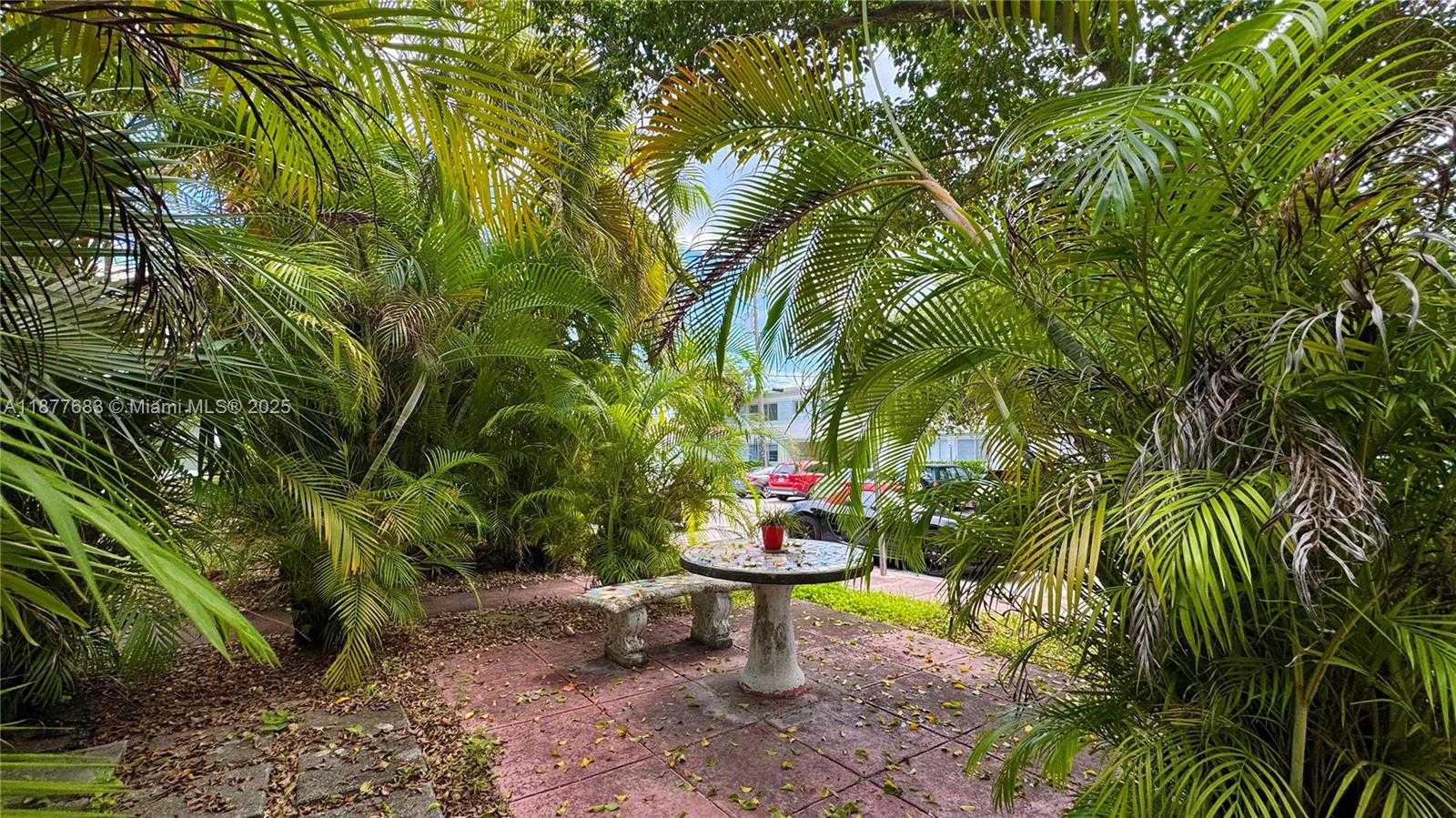 Small Image of 2243 CALAIS DR #3, Miami Beach Number 17