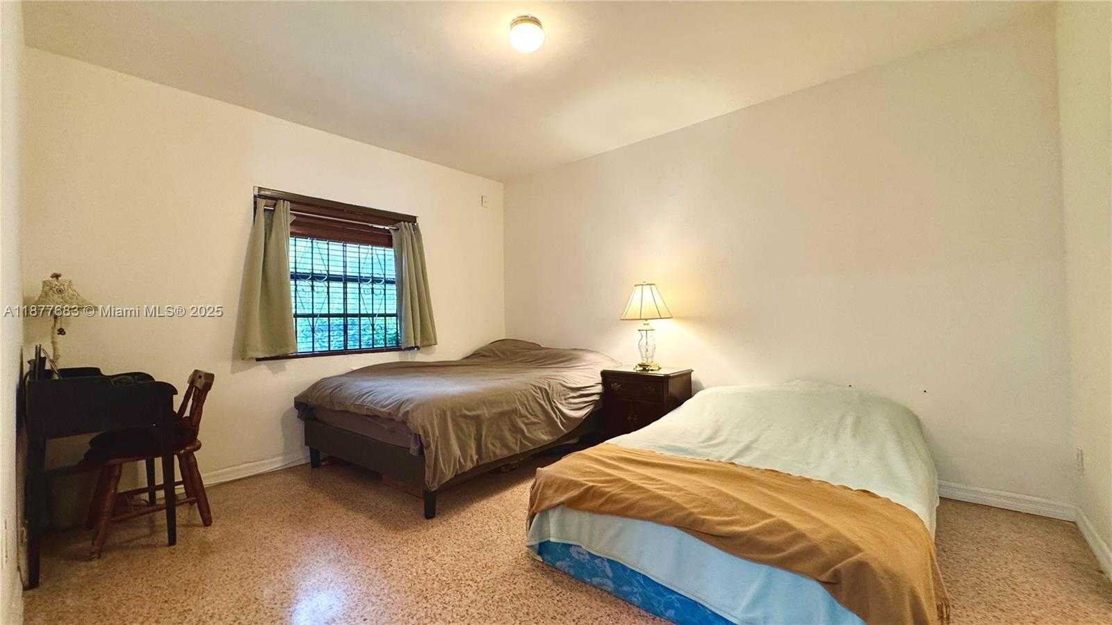Small Image of 2243 CALAIS DR #3, Miami Beach Number 9
