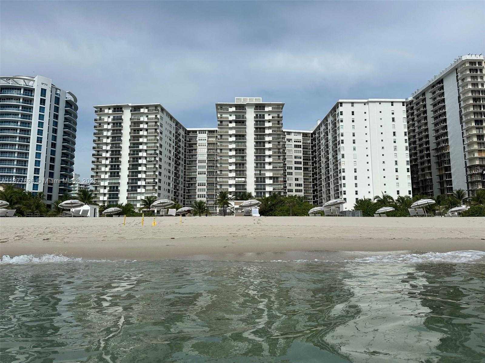 Small Image of 6039 COLLINS AVE #PH21, Miami Beach Number 38