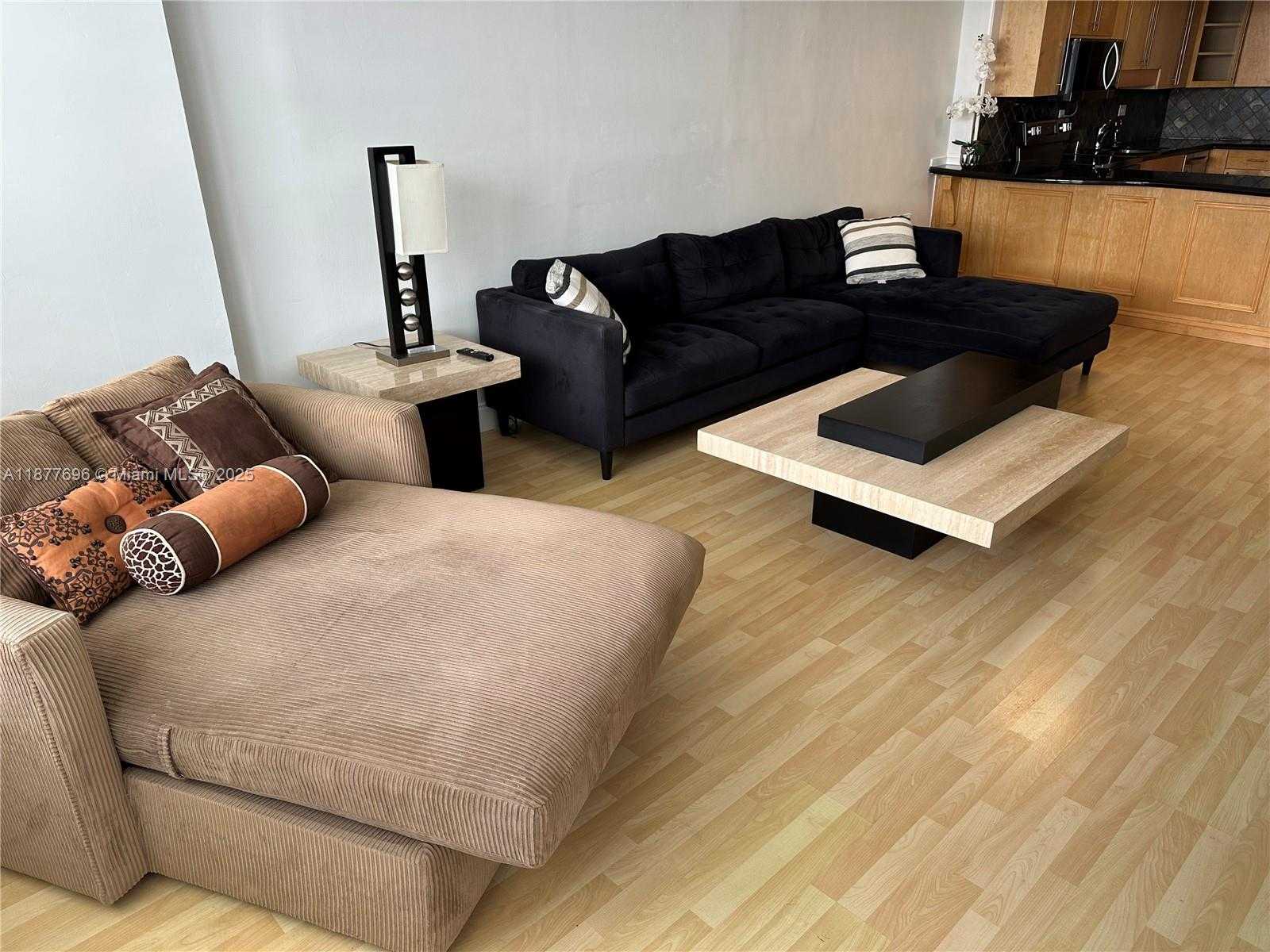 Small Image of 6039 COLLINS AVE #PH21, Miami Beach Number 9