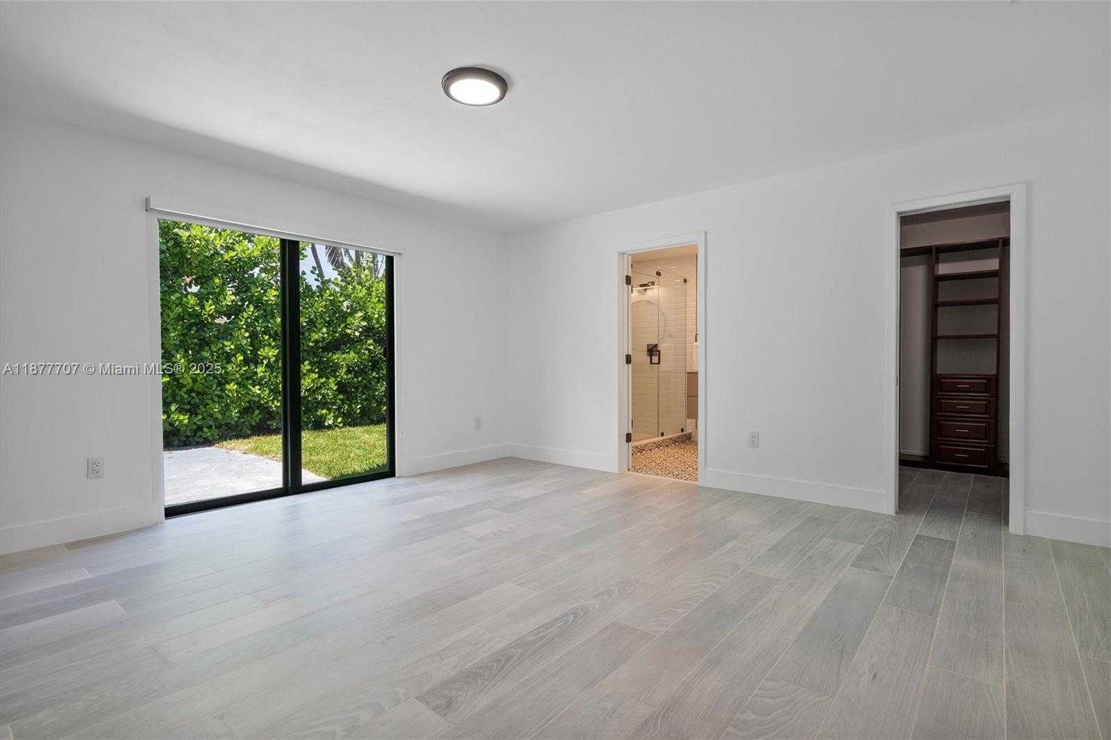 Small Image of 1245 NORTH EAST 85 ST, Miami Number 15