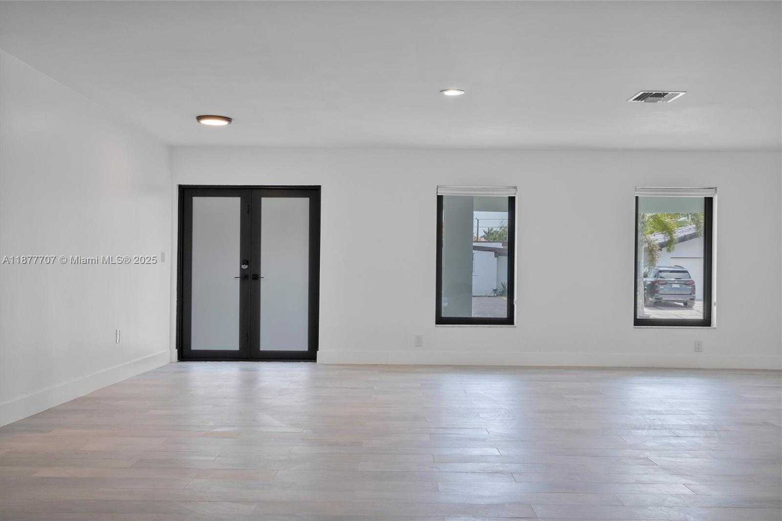 Small Image of 1245 NORTH EAST 85 ST, Miami Number 6