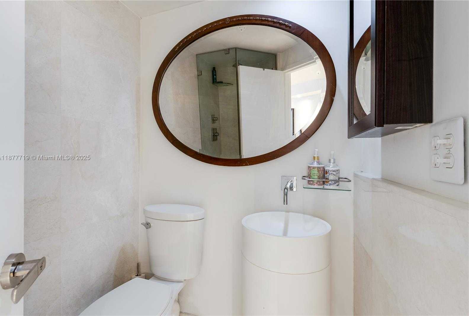 Small Image of 825 BRICKELL BAY DR #850, Miami Number 11