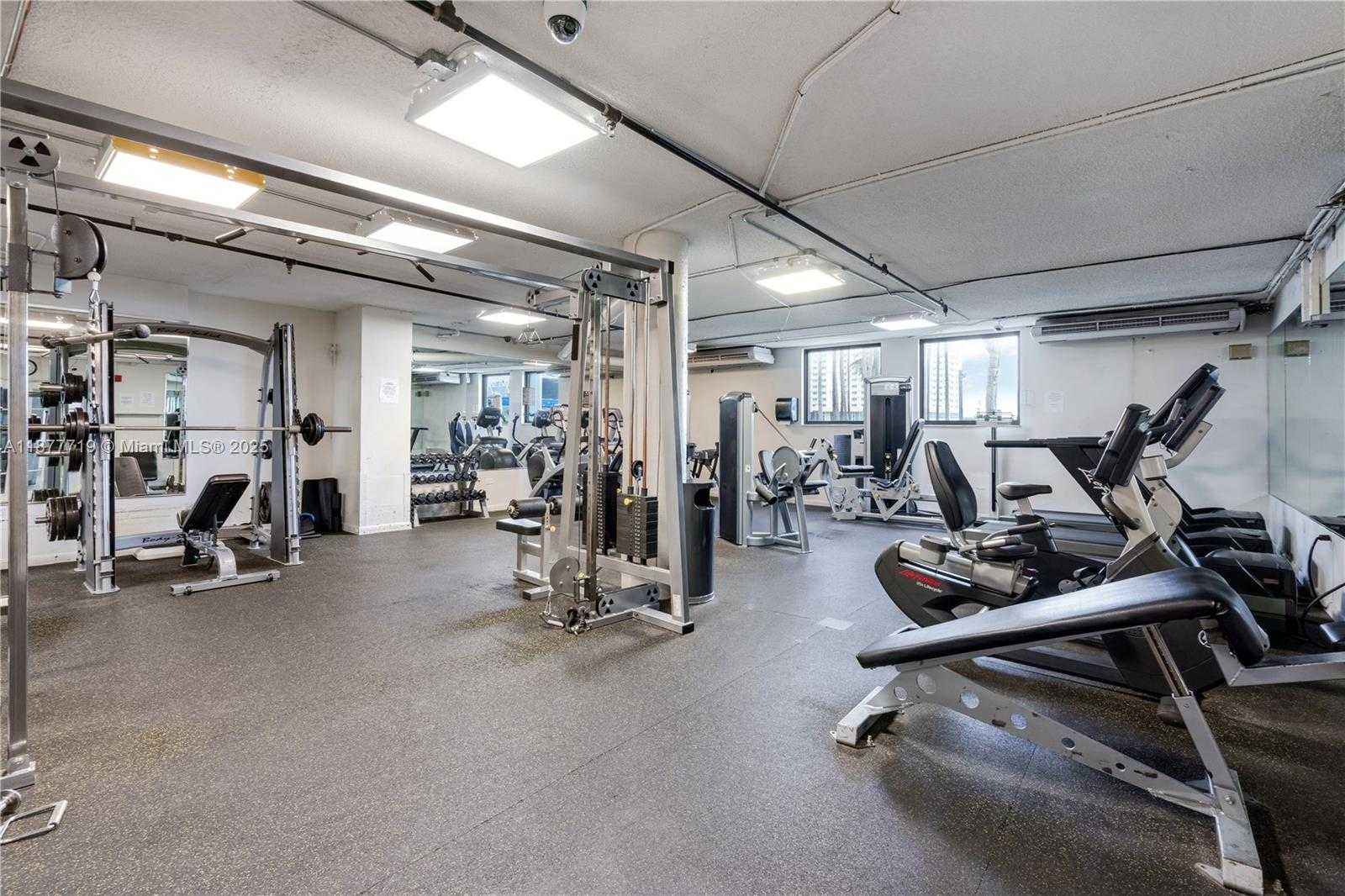 Small Image of 825 BRICKELL BAY DR #850, Miami Number 17