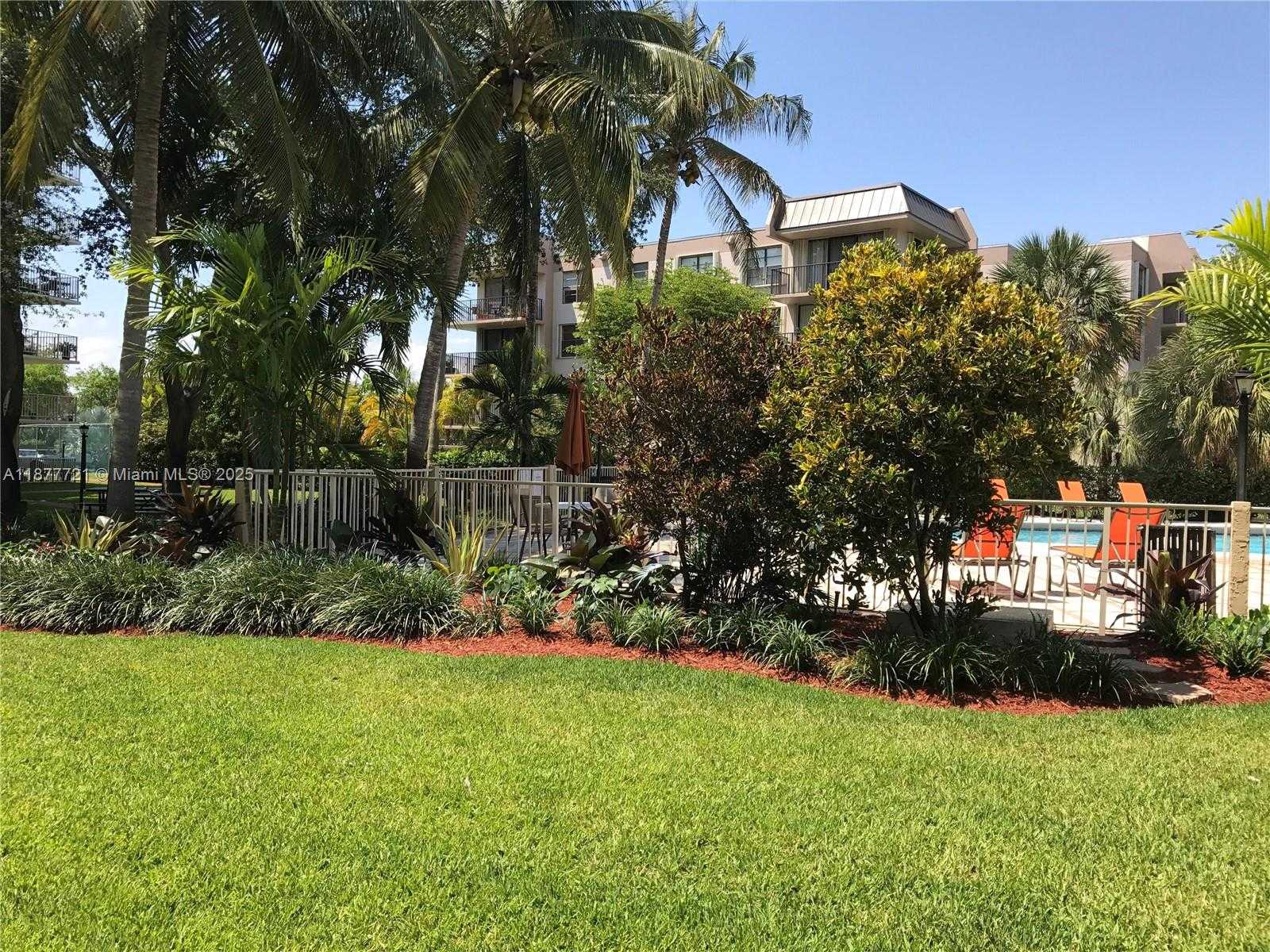 Small Image of 13120 SOUTH WEST 92ND AVE #B-PH12, Miami Number 14