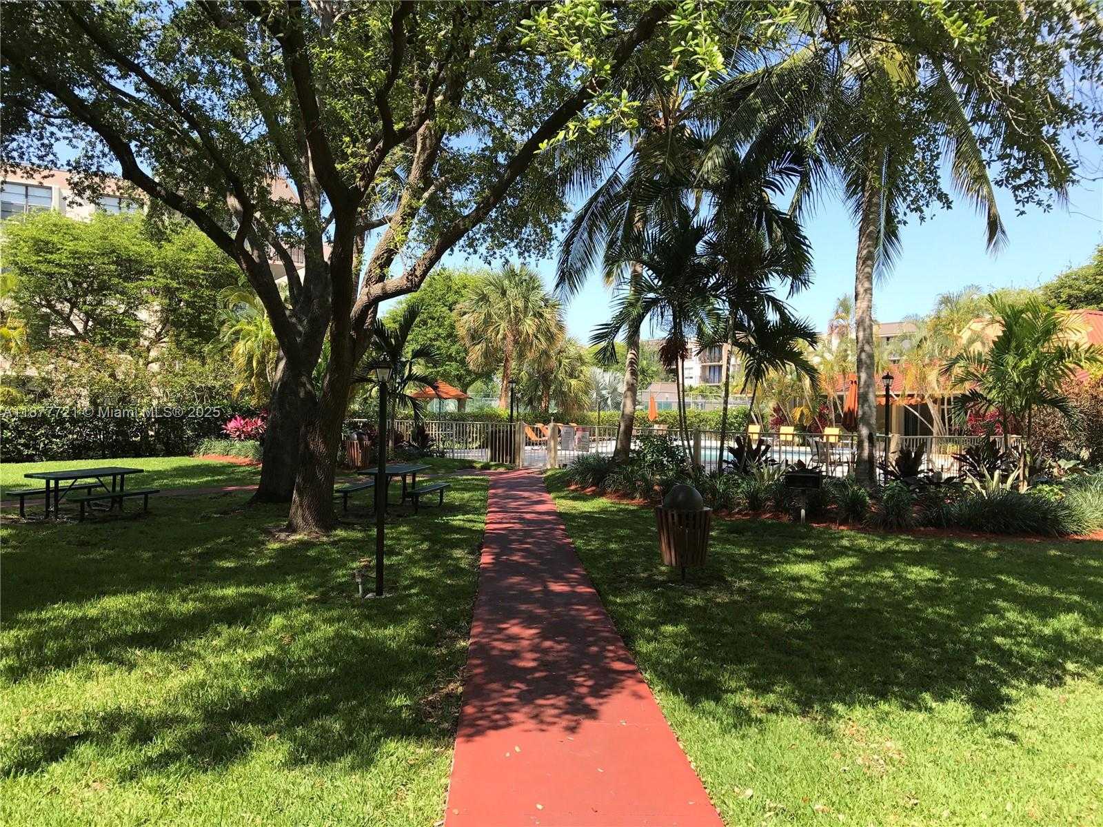 Small Image of 13120 SOUTH WEST 92ND AVE #B-PH12, Miami Number 15