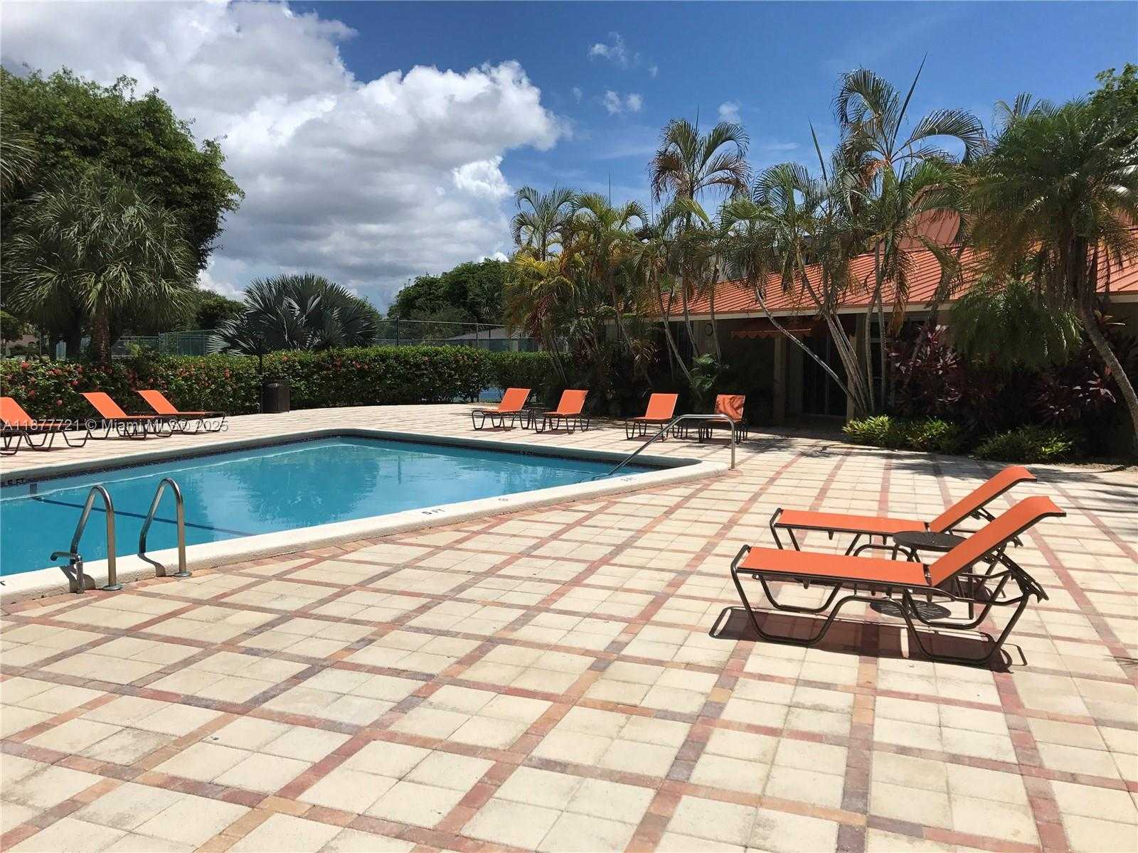 Small Image of 13120 SOUTH WEST 92ND AVE #B-PH12, Miami Number 19