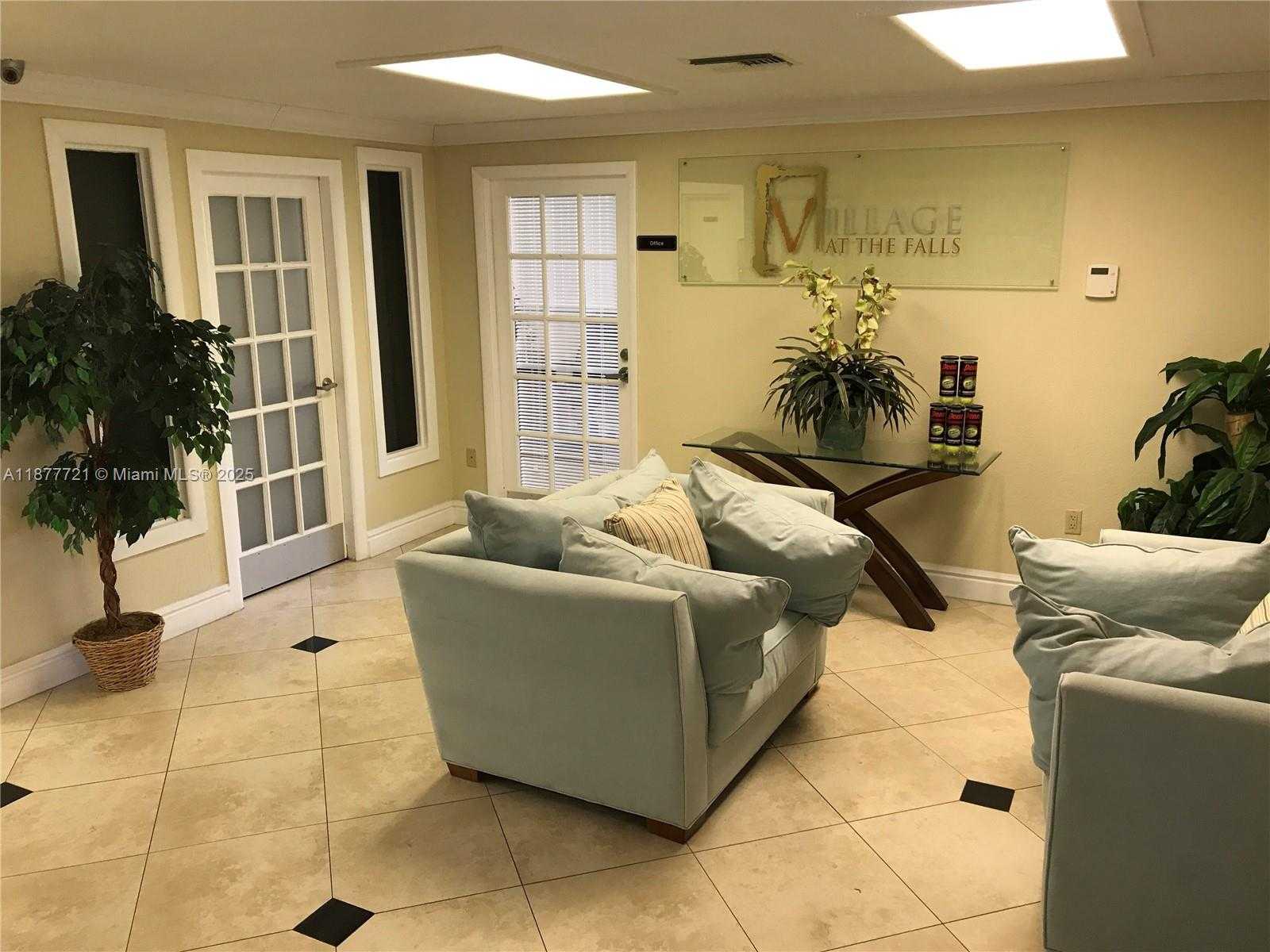 Small Image of 13120 SOUTH WEST 92ND AVE #B-PH12, Miami Number 3