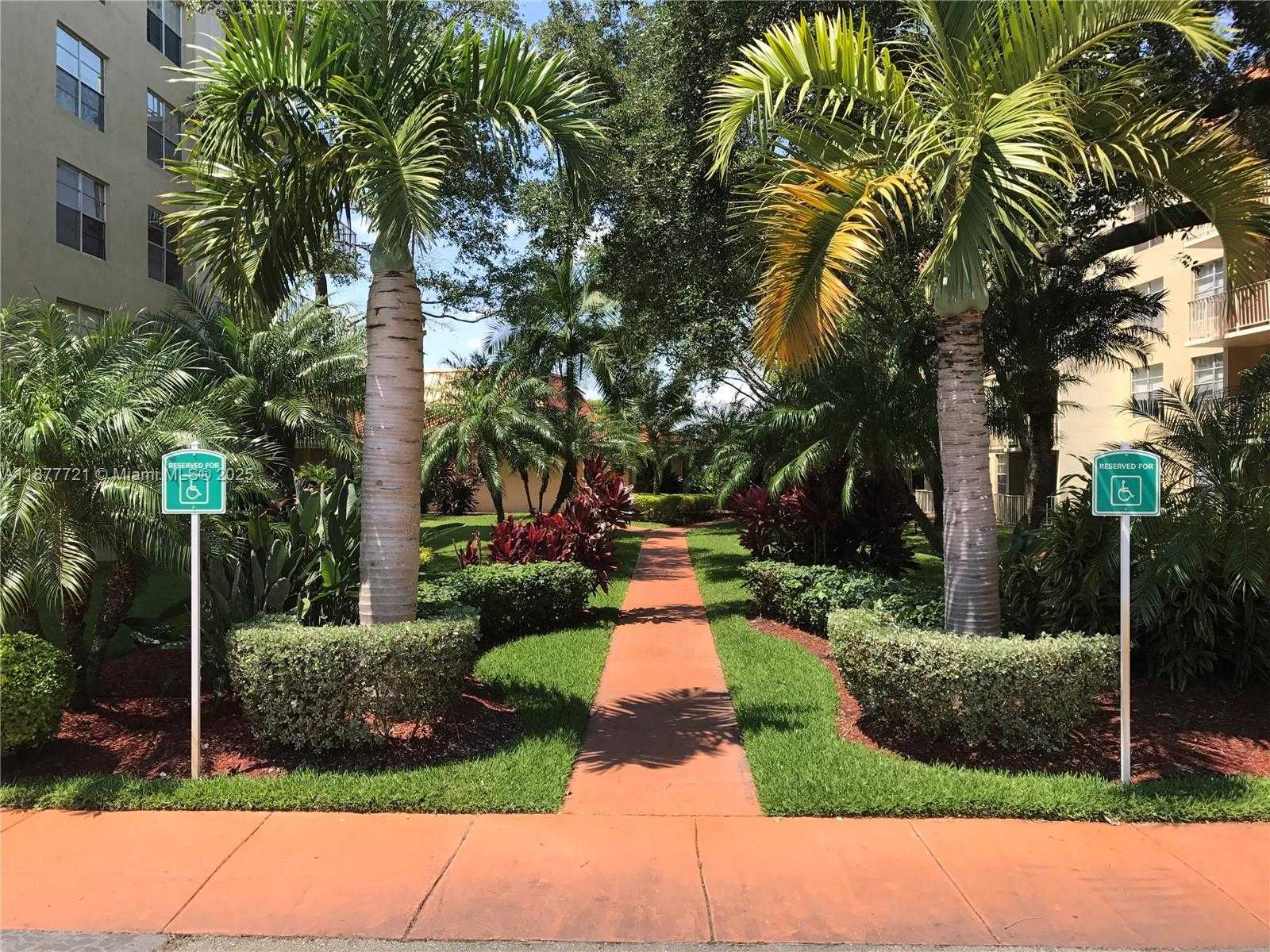 Small Image of 13120 SOUTH WEST 92ND AVE #B-PH12, Miami Number 7