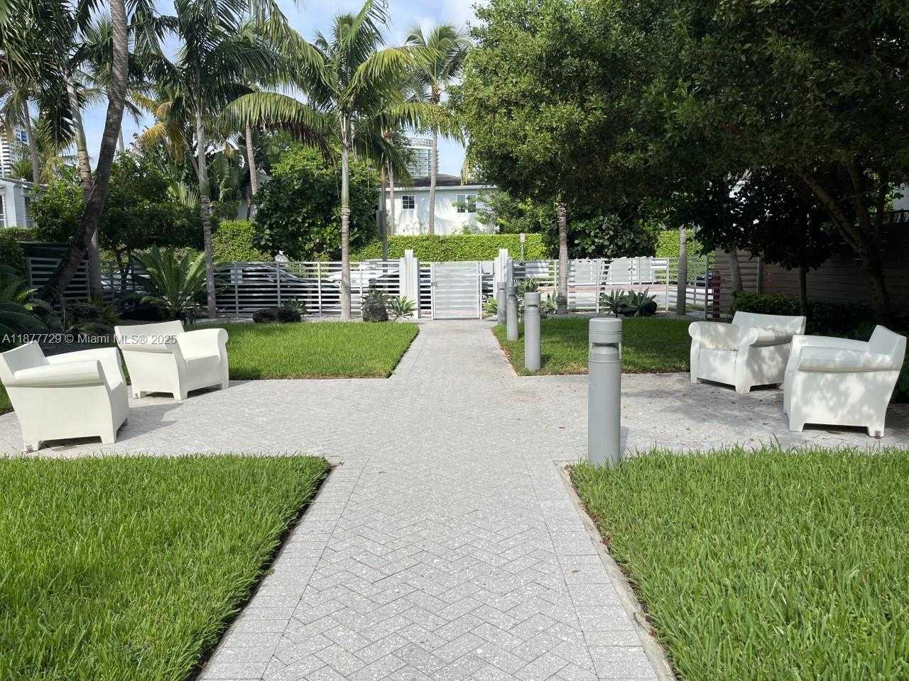 Small Image of 1501 MICHIGAN AVE #18, Miami Beach Number 3