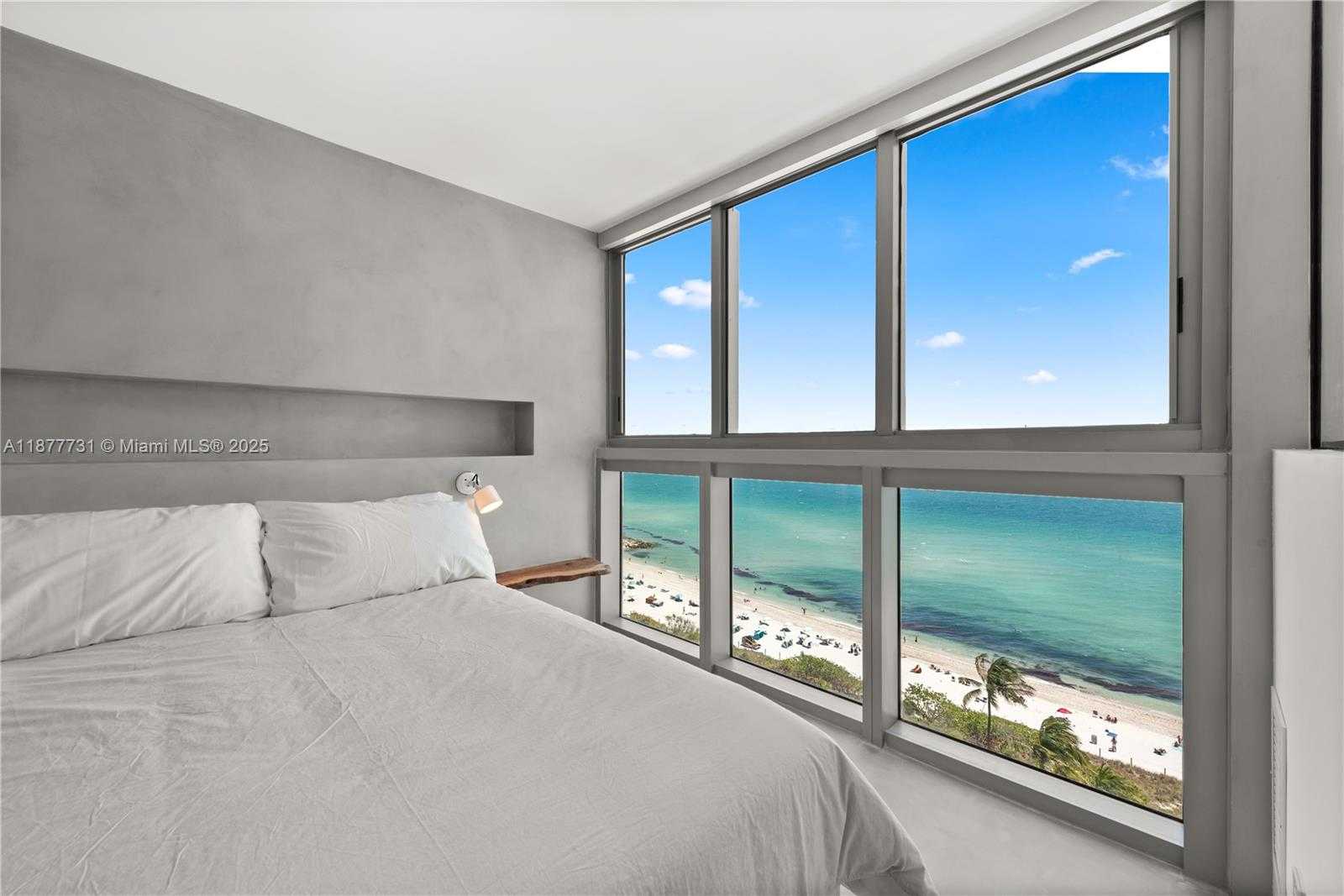 Small Image of 2655 COLLINS AVE #1811, Miami Beach Number 12