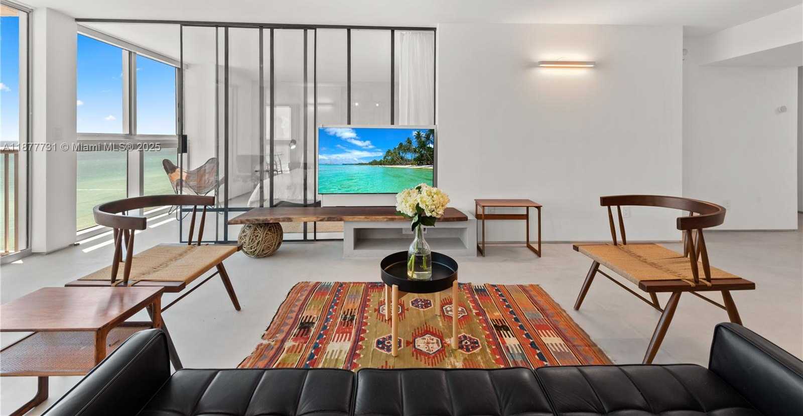 Small Image of 2655 COLLINS AVE #1811, Miami Beach Number 6