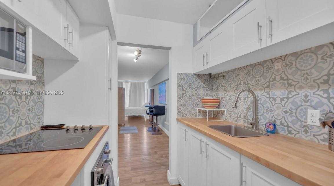 Small Image of 1400 PENNSYLVANIA AVE #15, Miami Beach Number 5