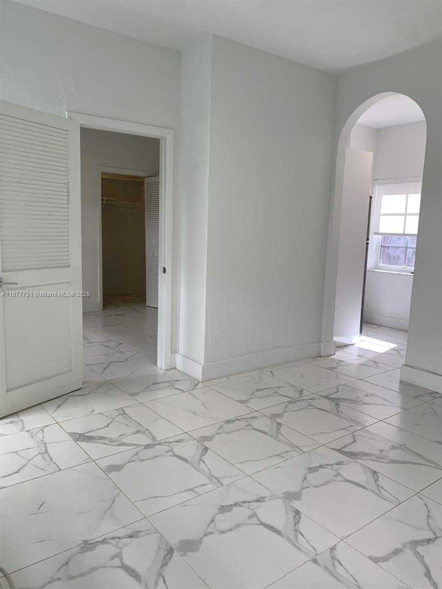 Small Image of 1615 JEFFERSON AVE #3, Miami Beach Number 2