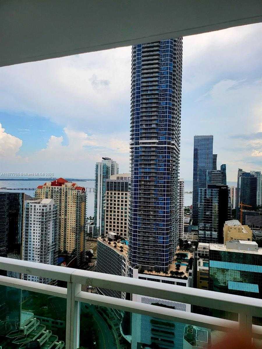 Small Image of 950 BRICKELL BAY DR #4005, Miami Number 8