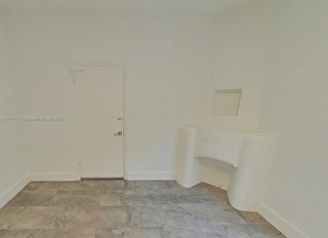 Small Image of 1605 JEFFERSON AVE #02, Miami Beach Number 5