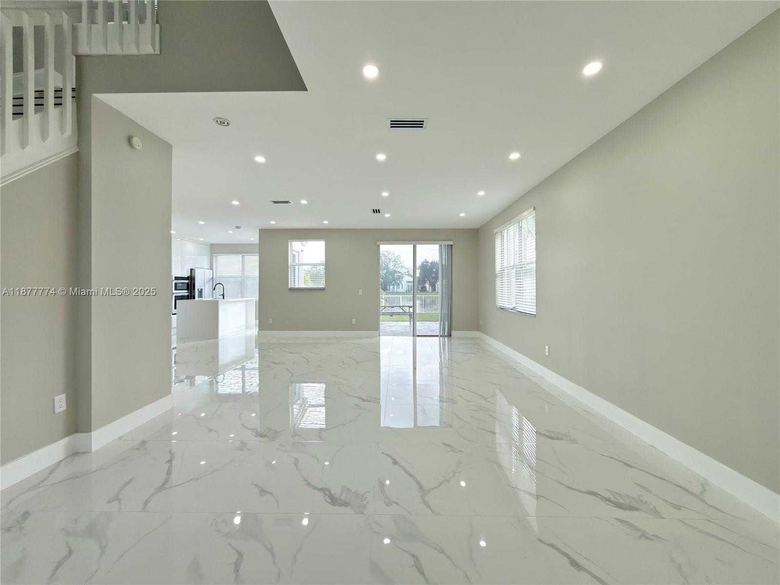 Small Image of 199 NORTH WEST 152ND AVE, Pembroke Pines Number 10
