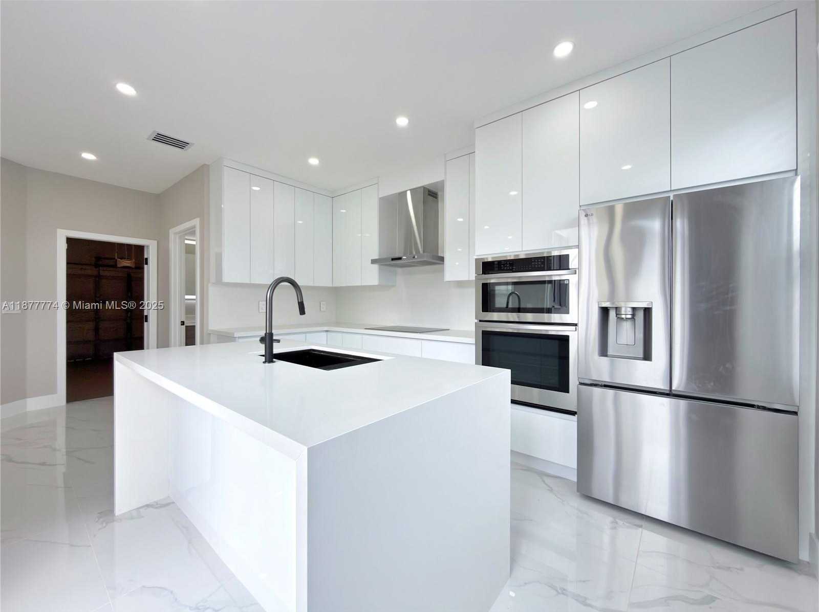 Small Image of 199 NORTH WEST 152ND AVE, Pembroke Pines Number 15