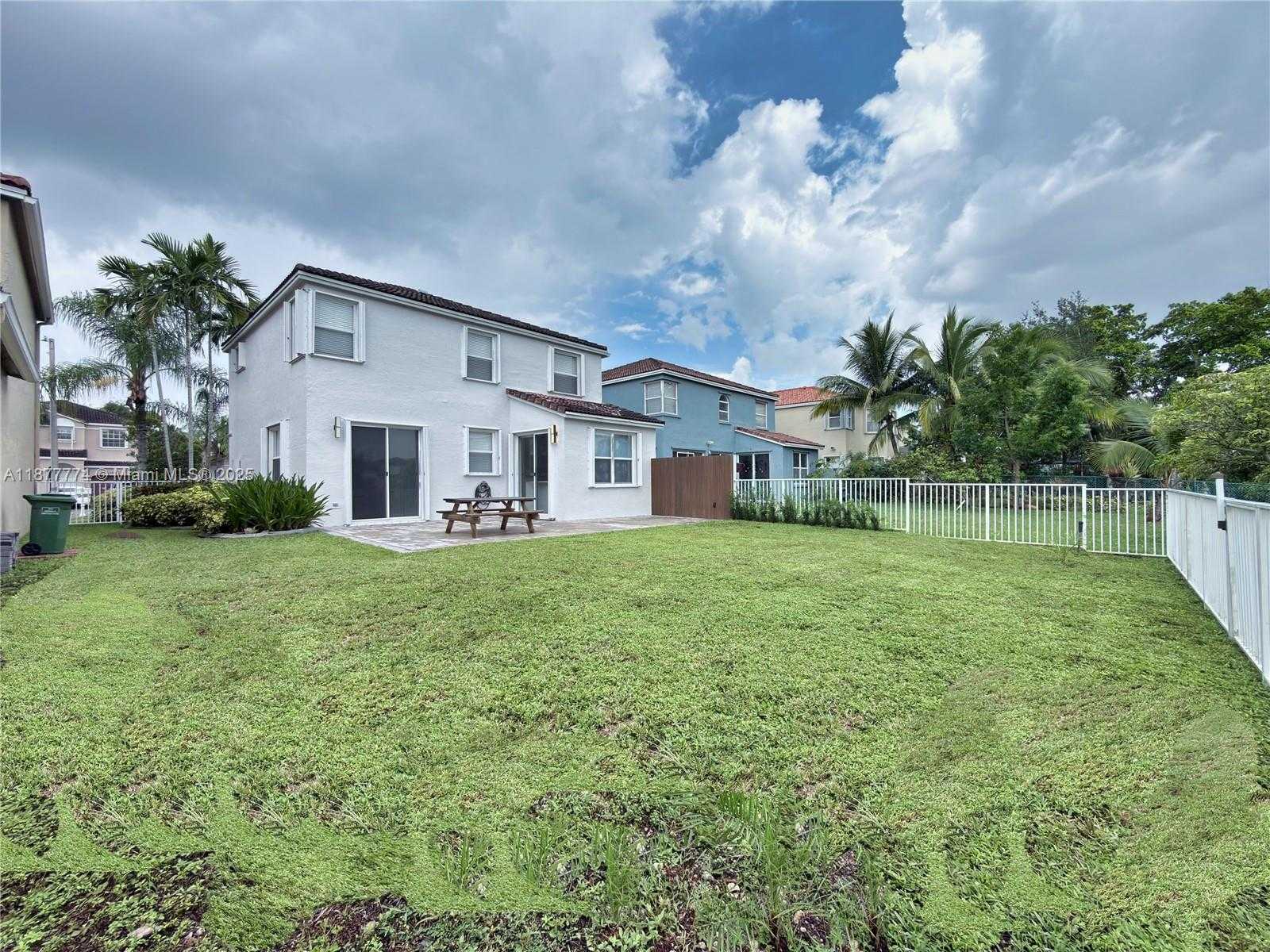 Small Image of 199 NORTH WEST 152ND AVE, Pembroke Pines Number 40