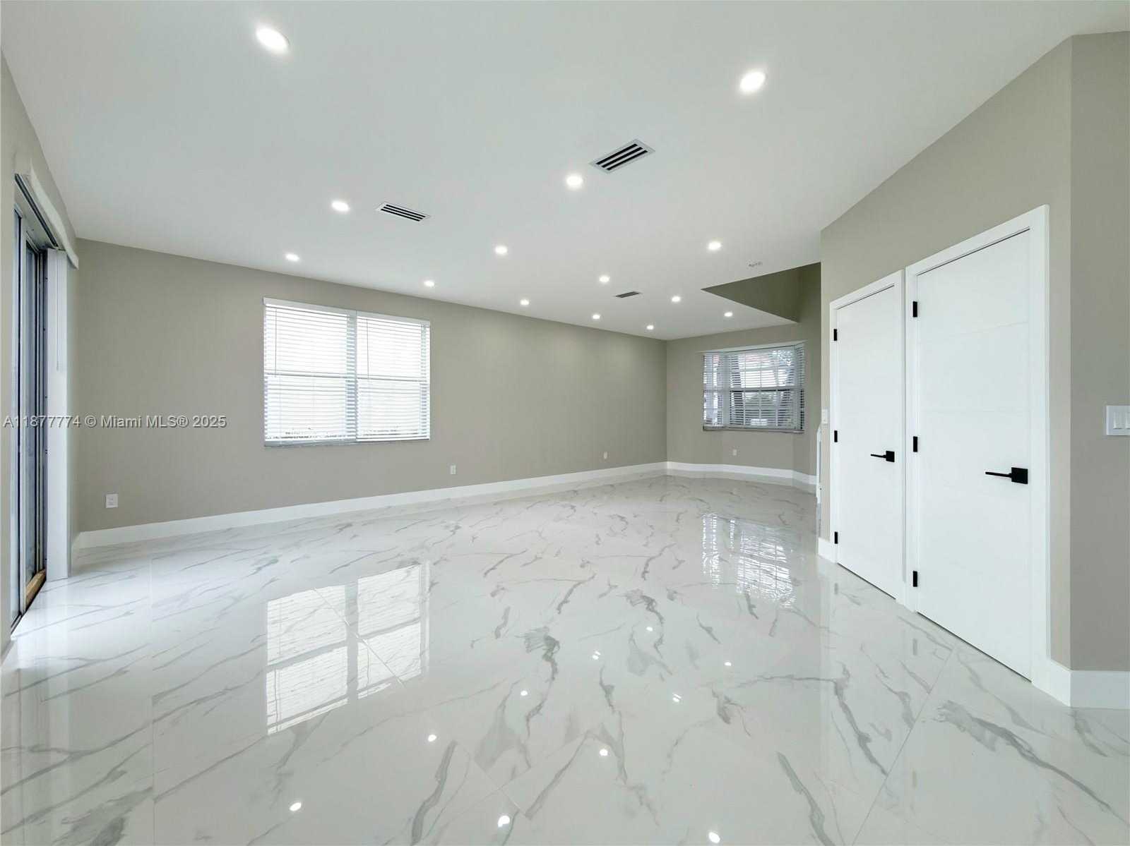 Small Image of 199 NORTH WEST 152ND AVE, Pembroke Pines Number 6