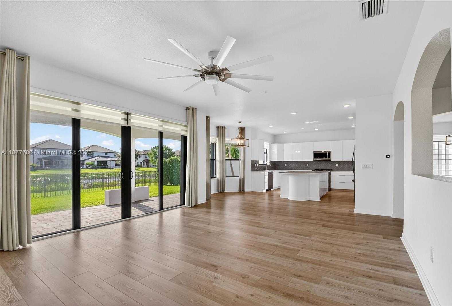 Small Image of 7176 SANDGRACE LN, Lake Worth Number 16