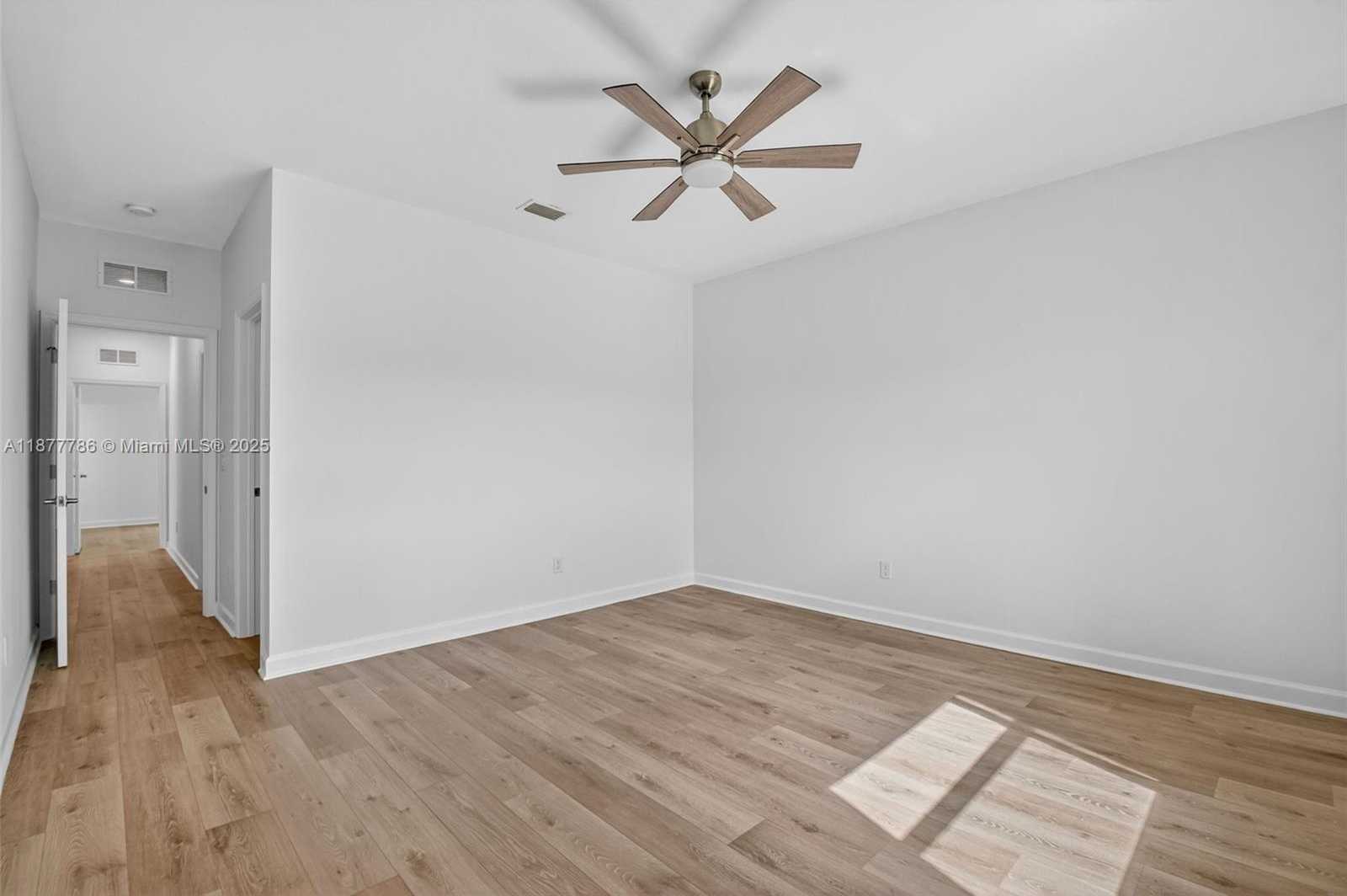 Small Image of 7176 SANDGRACE LN, Lake Worth Number 54