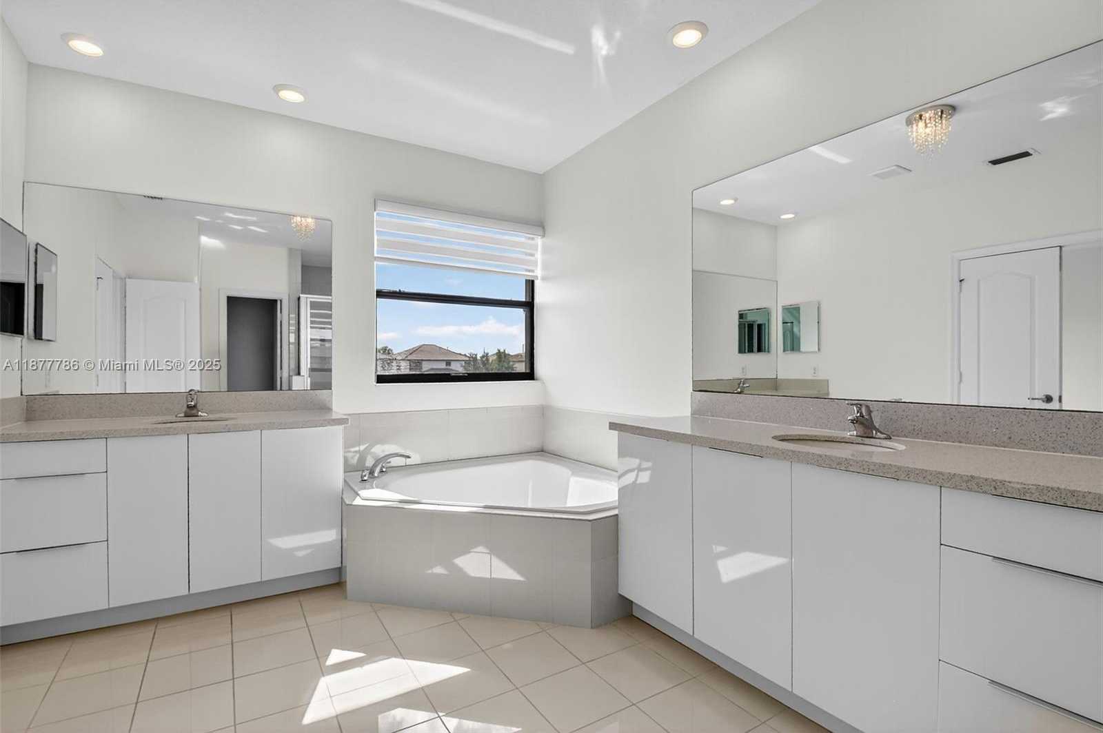 Small Image of 7176 SANDGRACE LN, Lake Worth Number 61