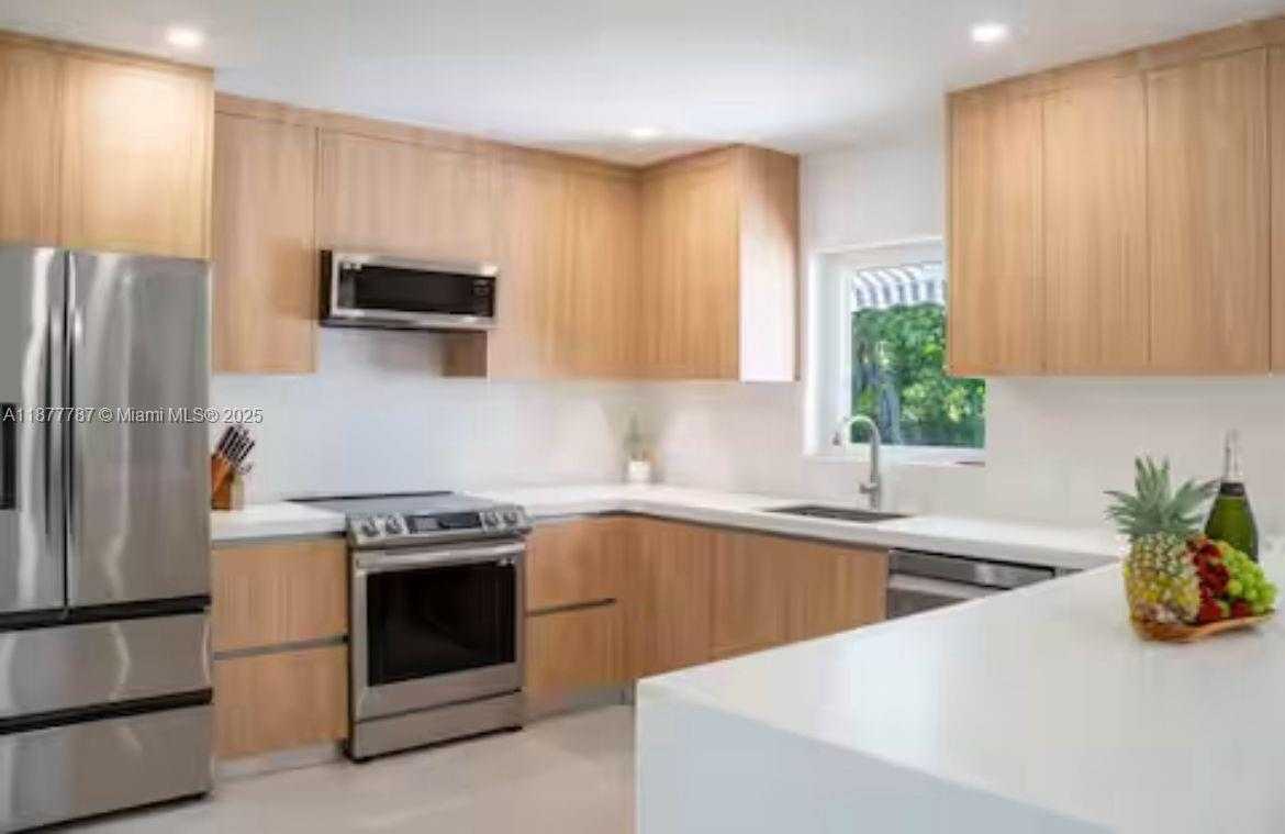 Small Image of 13800 NORTH EAST 1ST AVE, Miami Number 2